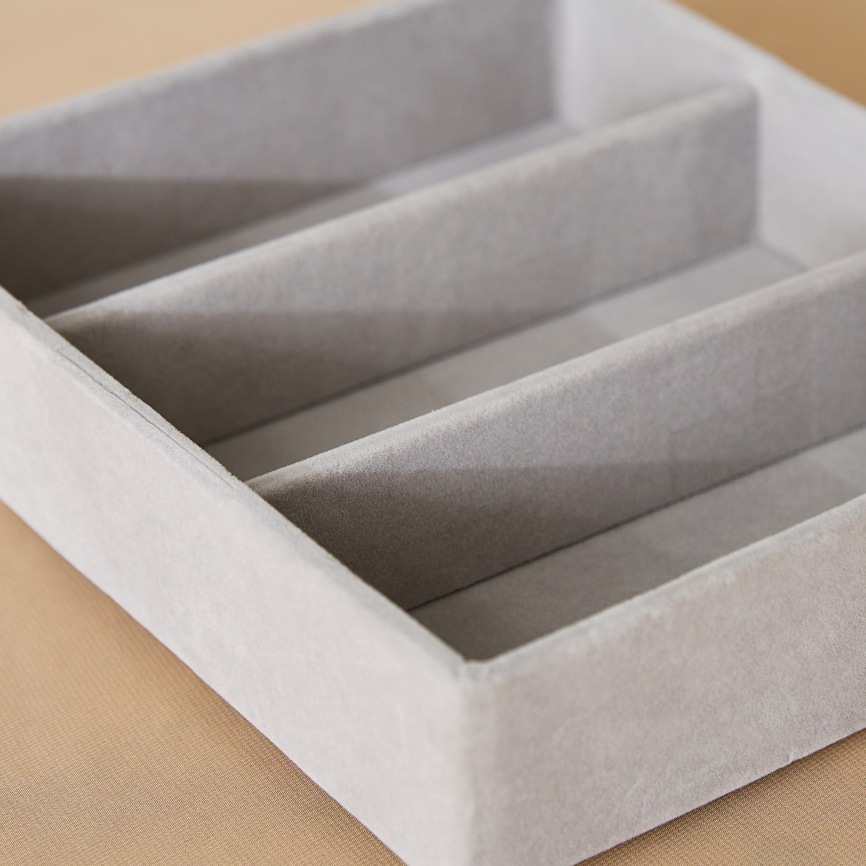 Velour 3-Compartment Glasses Organizer Tray-hbxbedroom-bedroomaccessories-bedroomstorage-image-3