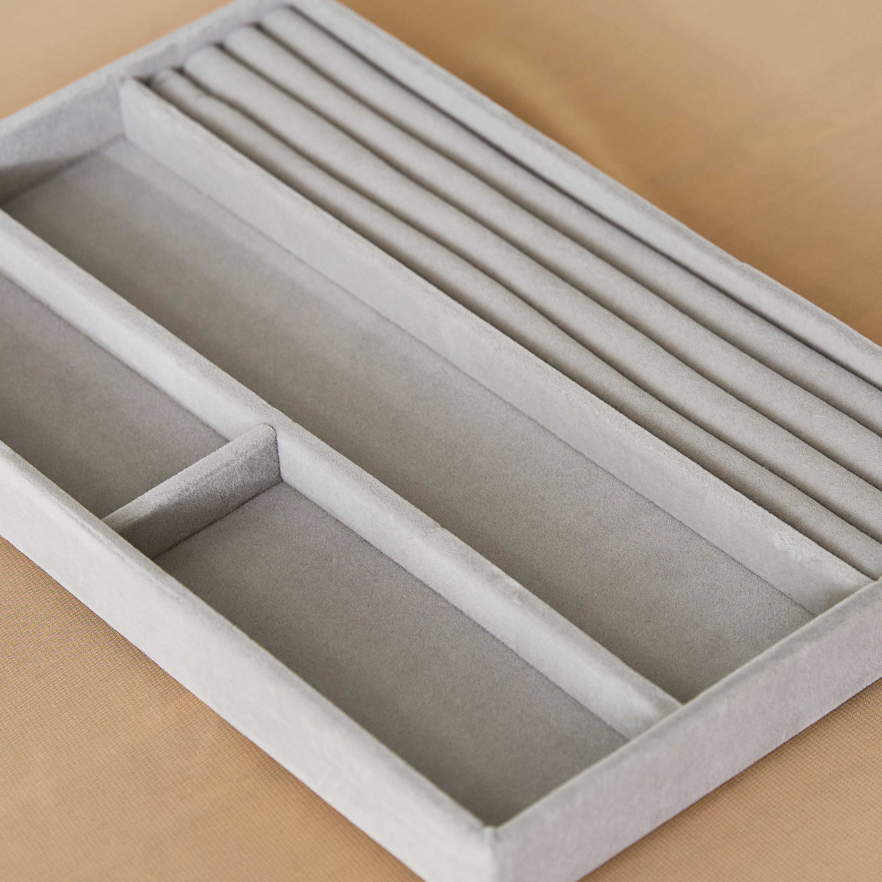 Velour 4-Compartment Jewellery Tray-hbxbedroom-bedroomaccessories-jewelleryboxesandholders-image-3