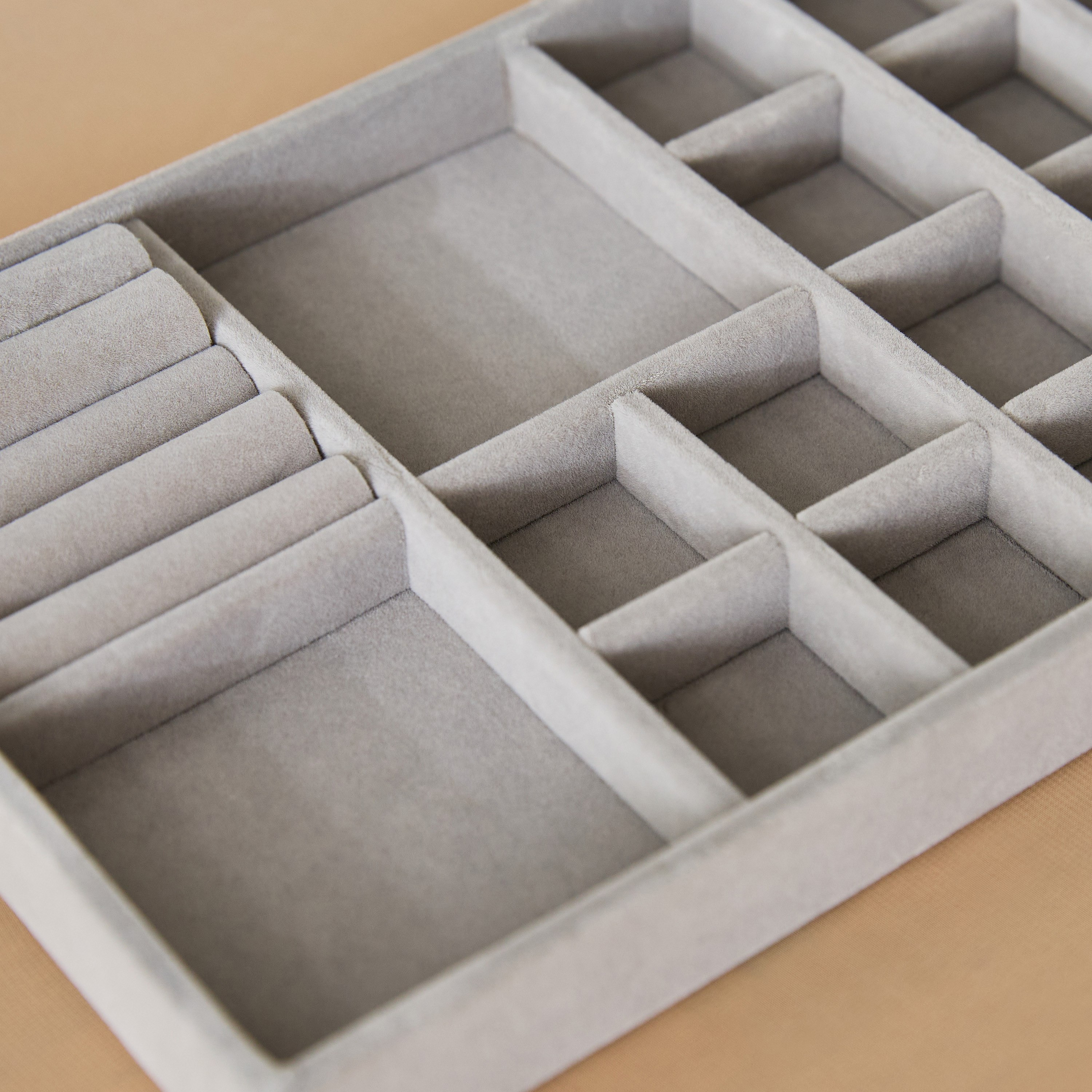 Velour 19-Compartment Jewellery Tray-hbxbedroom-bedroomaccessories-jewelleryboxesandholders-image-3