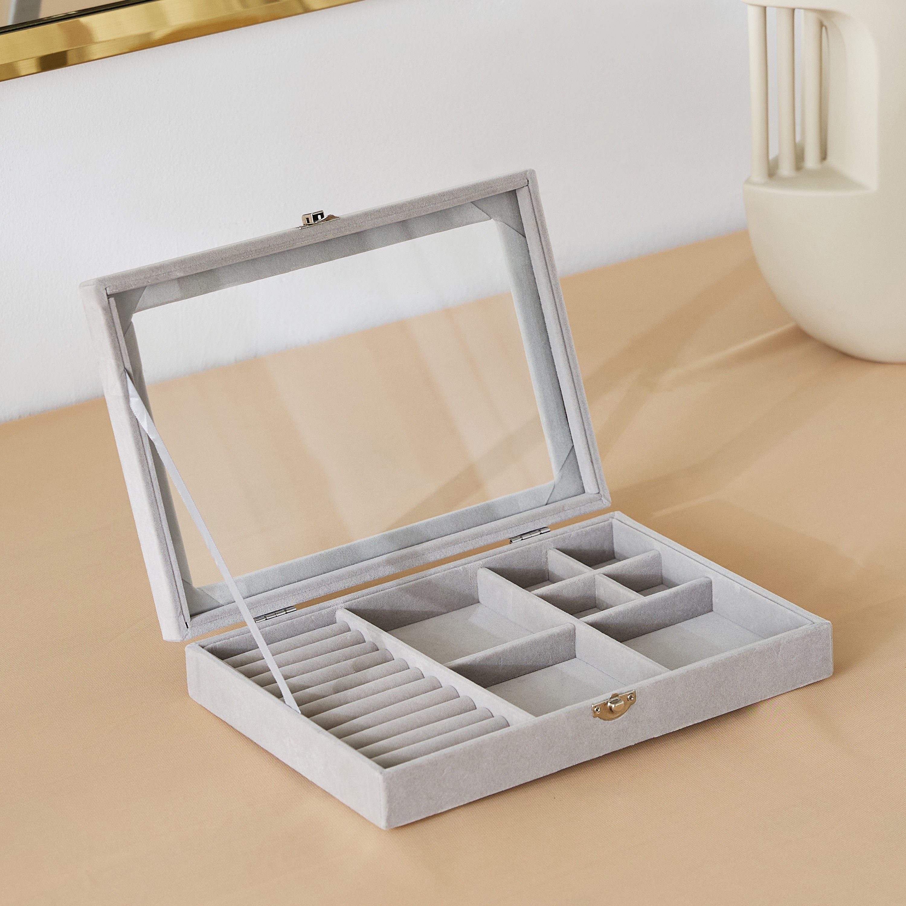 صندوق مجوهرات قطيفة بغطاء شفاف - 28.5x20x5 سم-hbxbedroom-bedroomaccessories-jewelleryboxesandholders-image-2