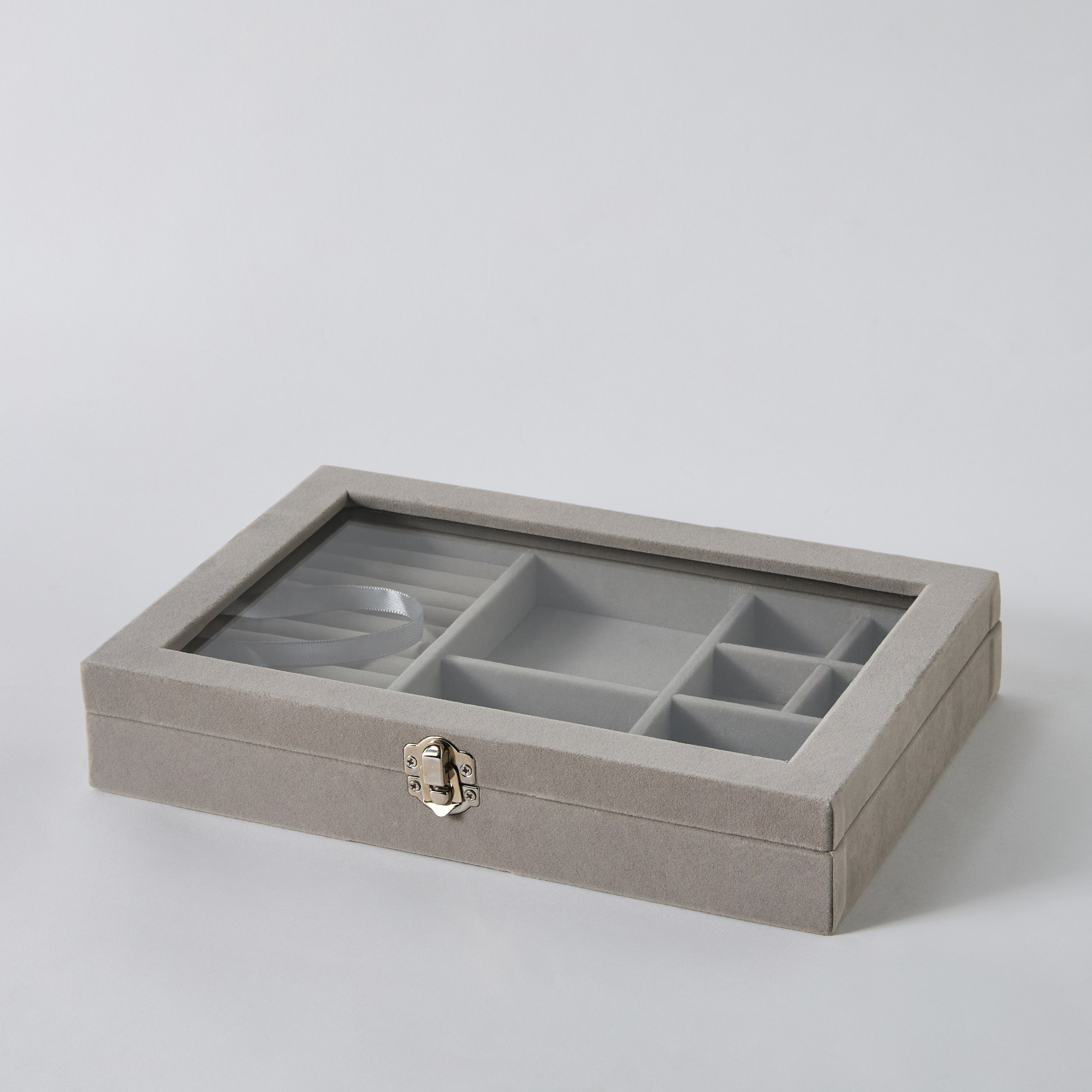 صندوق مجوهرات قطيفة بغطاء شفاف - 28.5x20x5 سم-hbxbedroom-bedroomaccessories-jewelleryboxesandholders-image-6