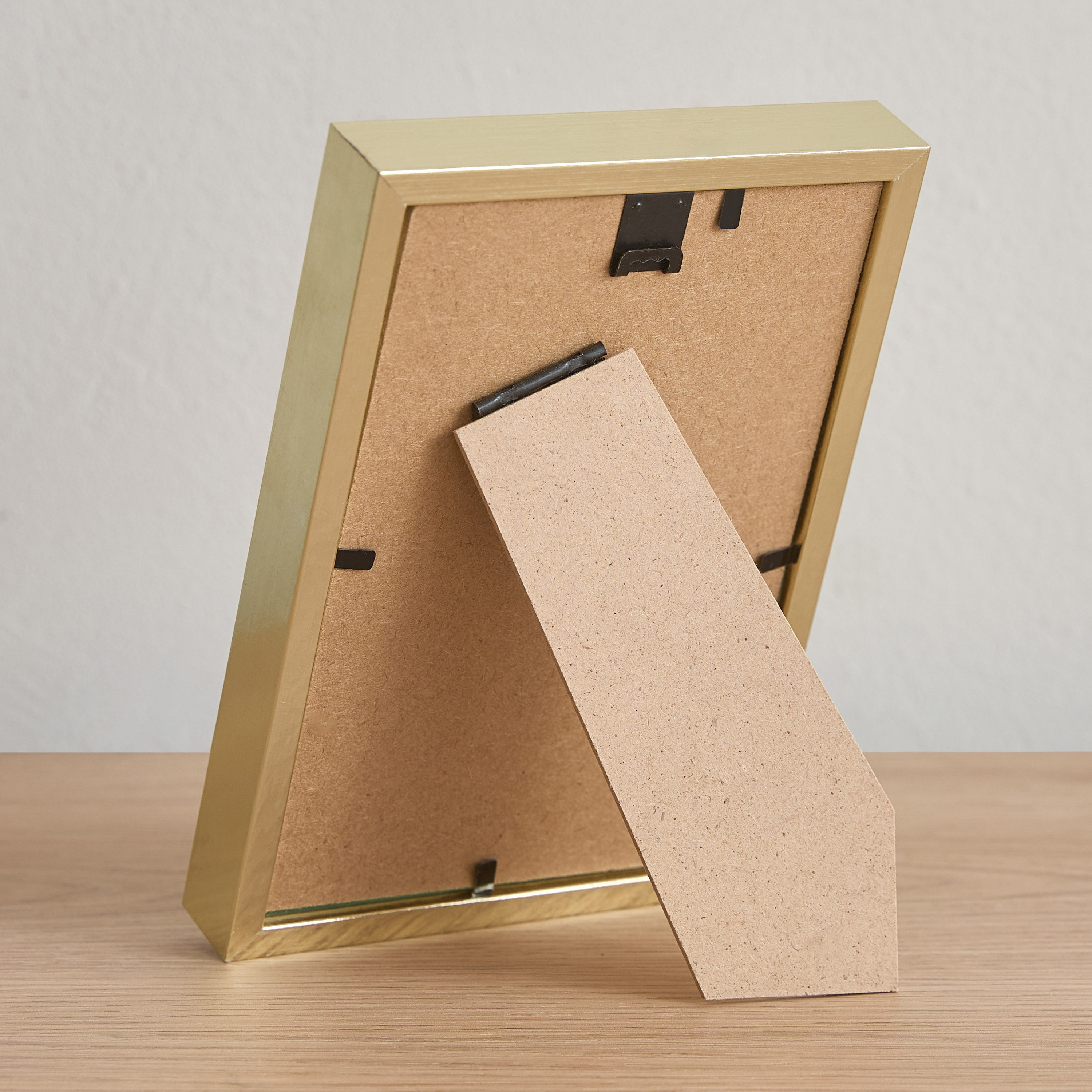 برواز صور 6×4 بوصة من إيرليس- 11.5x2x16.5 سم-hbxbedroom-decorandaccessories-photoframes-image-3