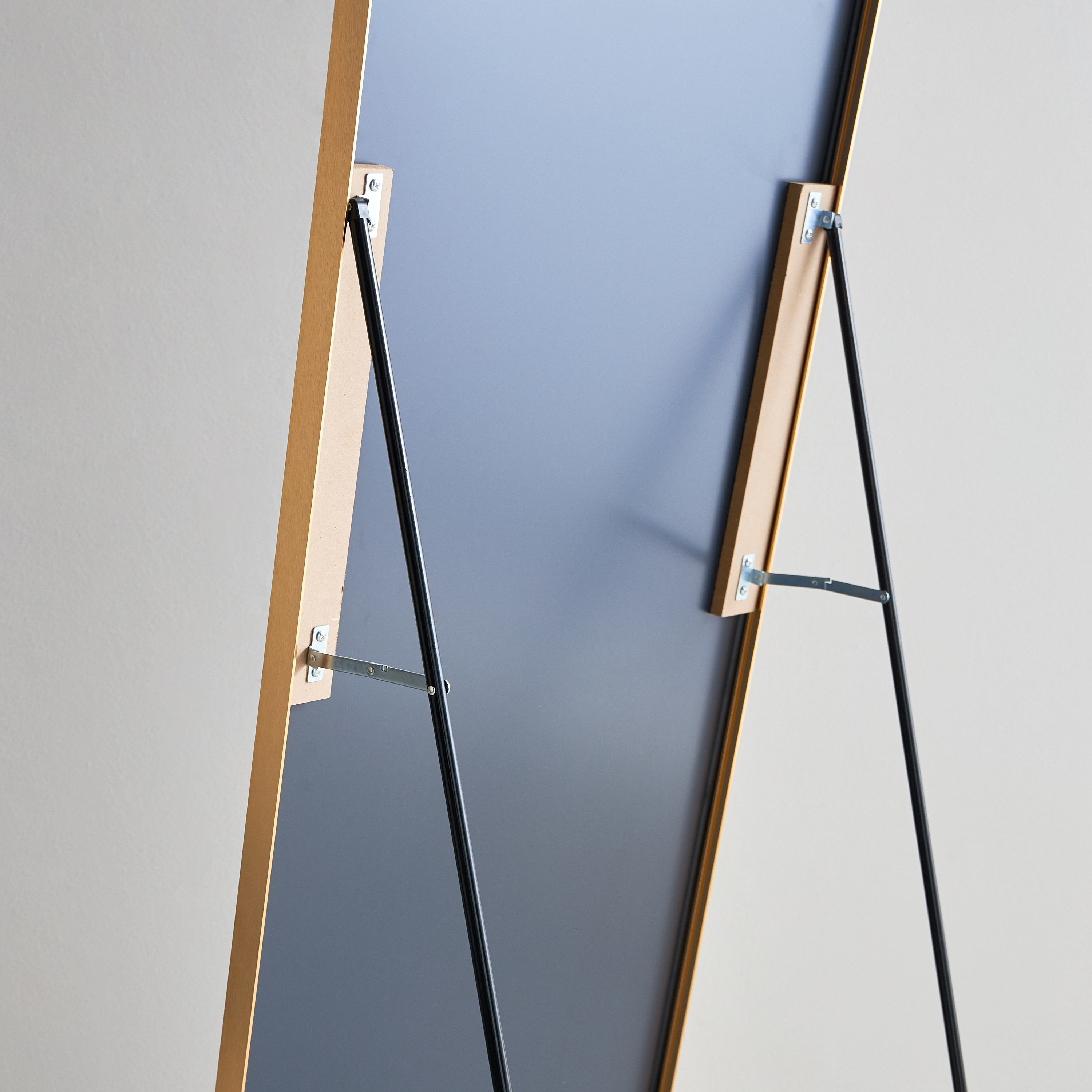 مرآة أرضية قائمة ألومنيوم من إيرليس - 61x181 سم-hbxhomeware-hbxdecorandfurnishings-image-4