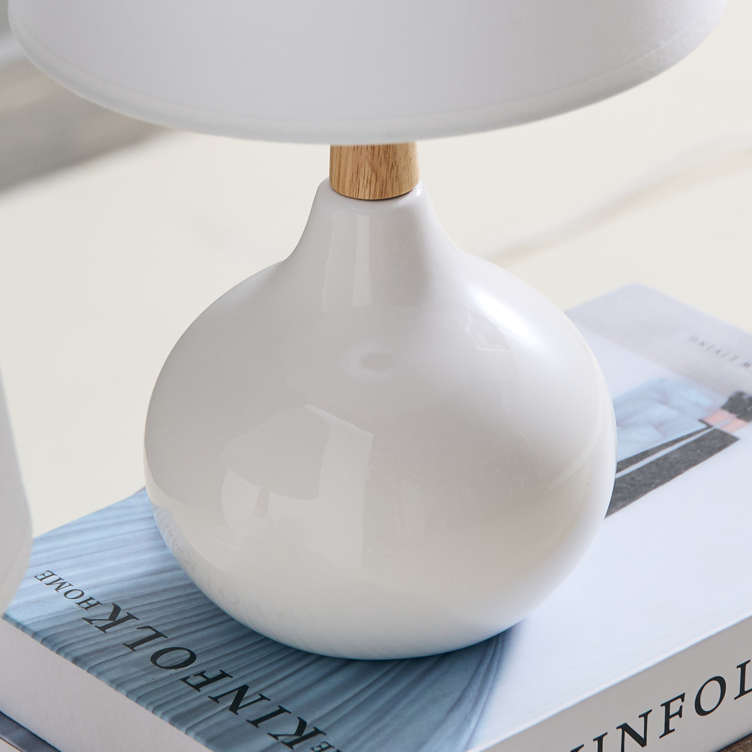 طقم مصباح طاولة سيراميك قطعتين من أشرا - 19x19x40 سم-PROMO_HB_AE_B1G1_250925-image-4