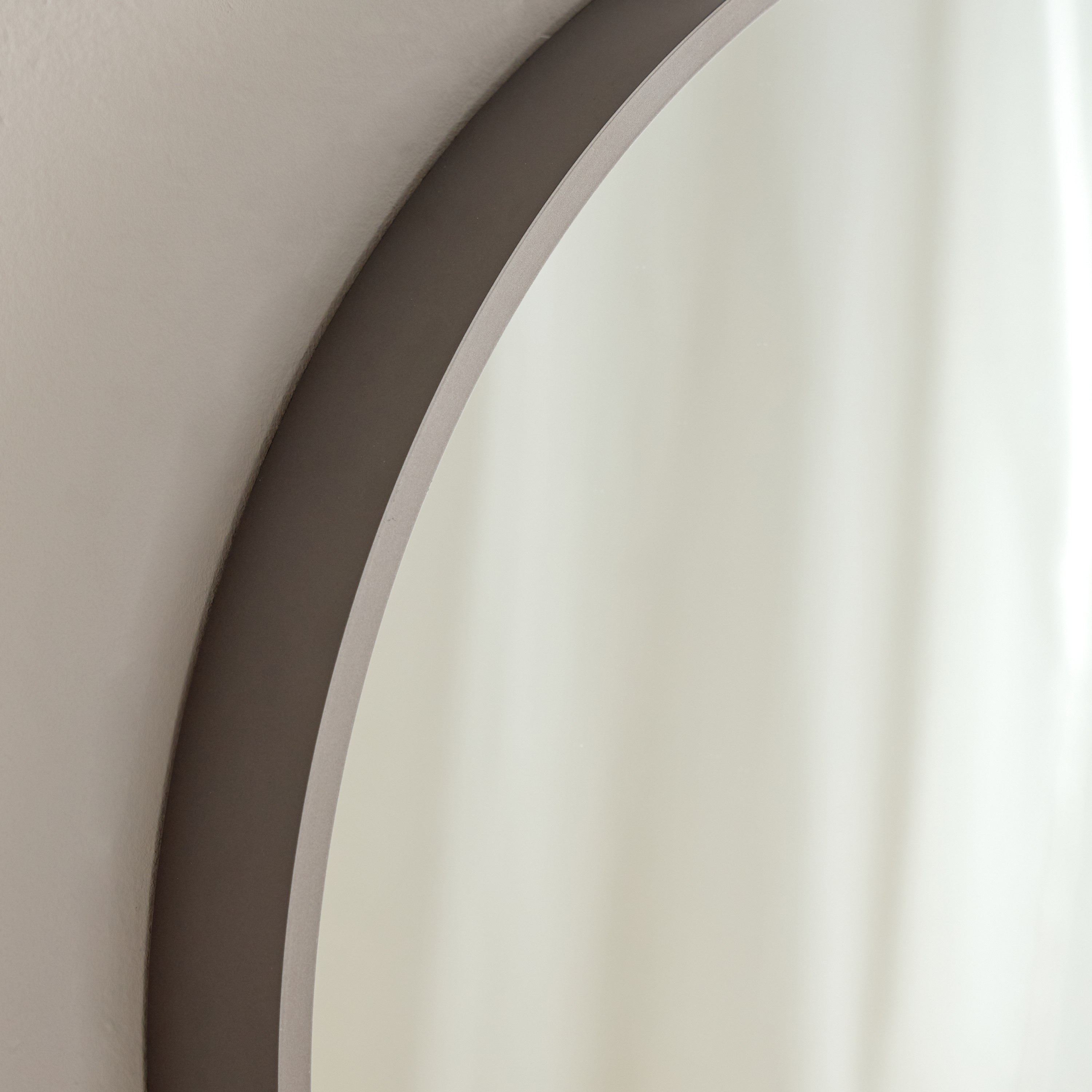 مرآة حائط مستديرة من بريكلين - 70x70x6 سم-hbxhomeware-hbxdecorandfurnishings-image-3