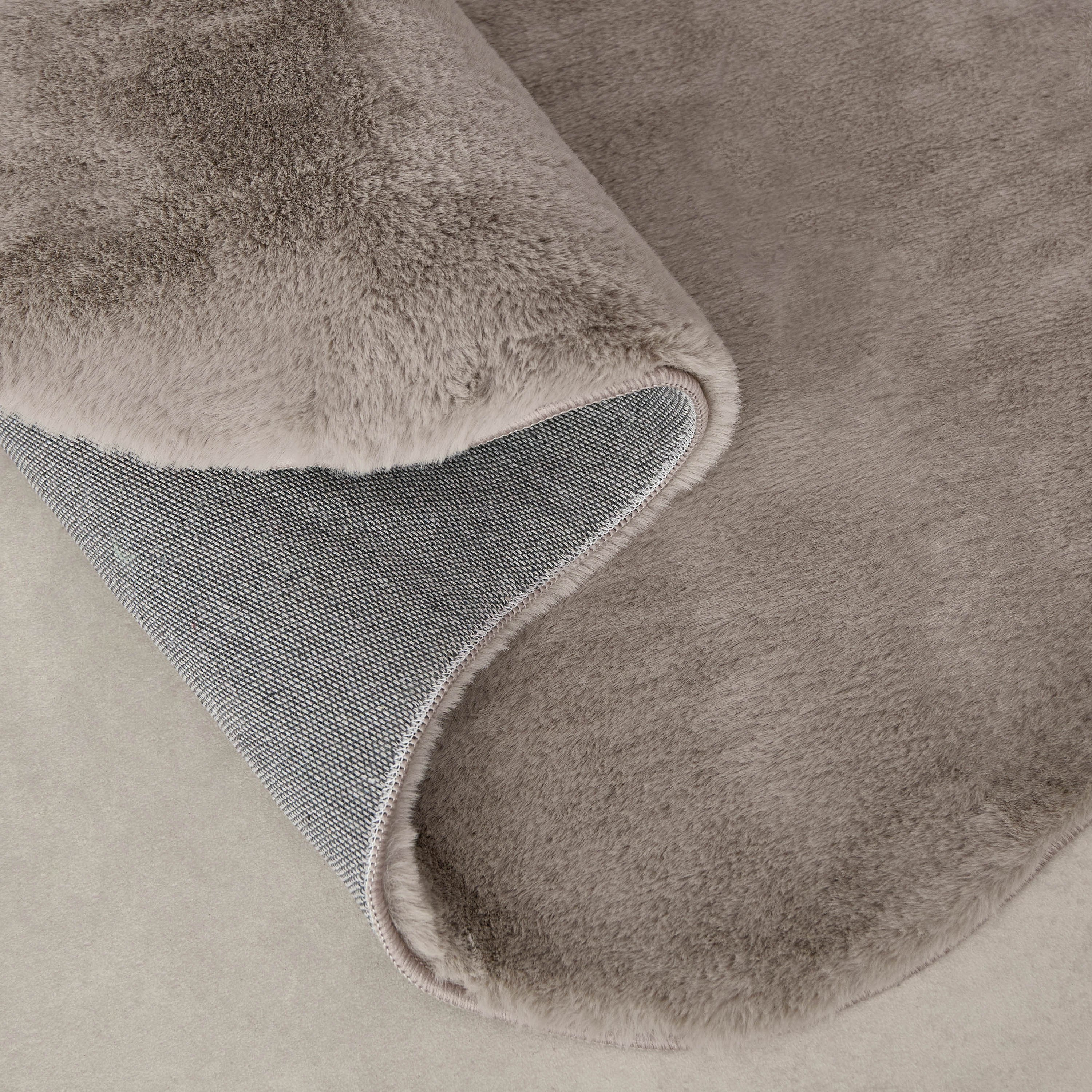 Faux Rabbit Fur Shaped Rug - 70x230 cm-hbxdecorandfurnishings-floorcoverings-rugs-image-4