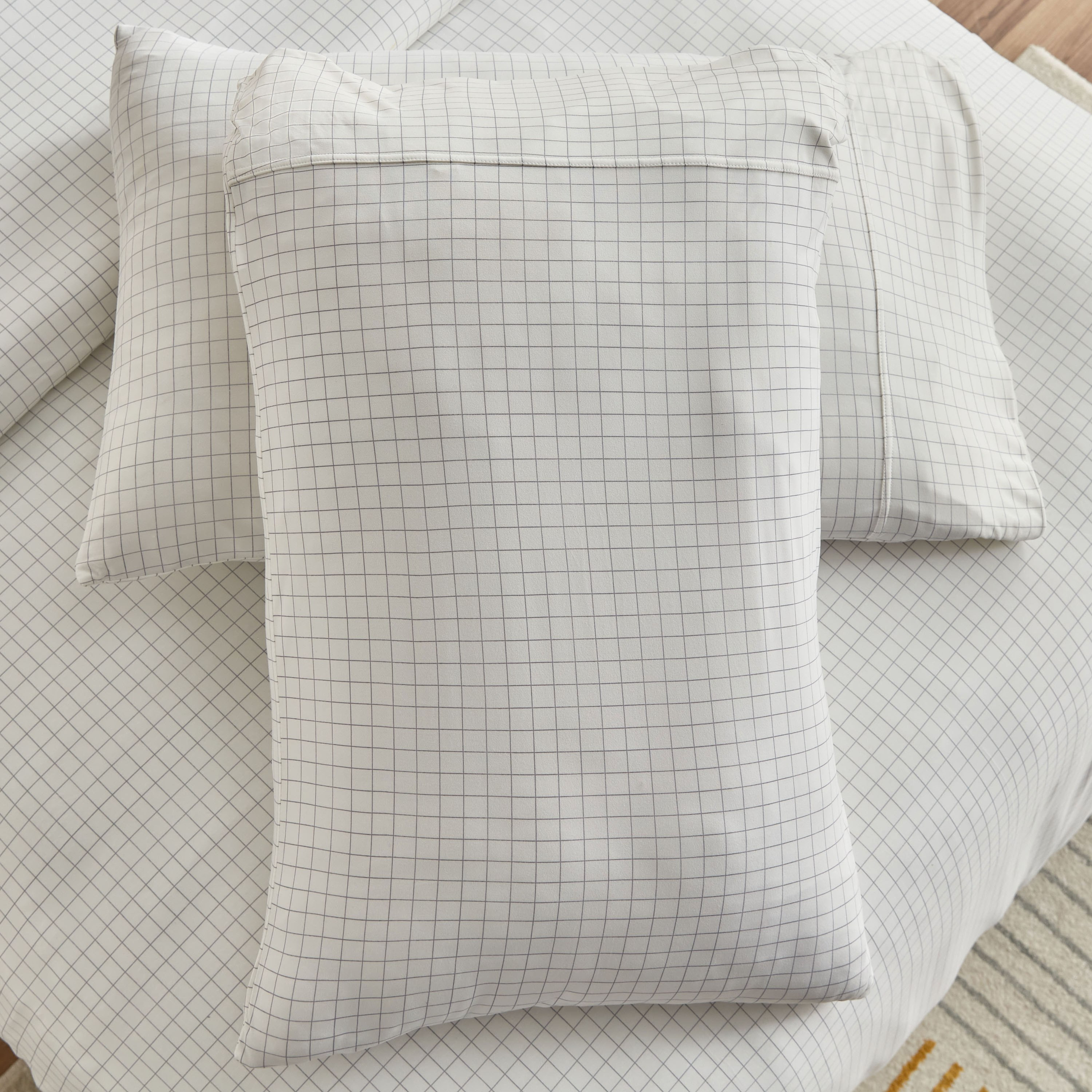 طقم غطاء لحاف توين مبطّن من الألياف الدقيقة مخطّط 3 قطع من فيروم - 150x220 سم-hbxhomeware-hbxbedroom-image-7