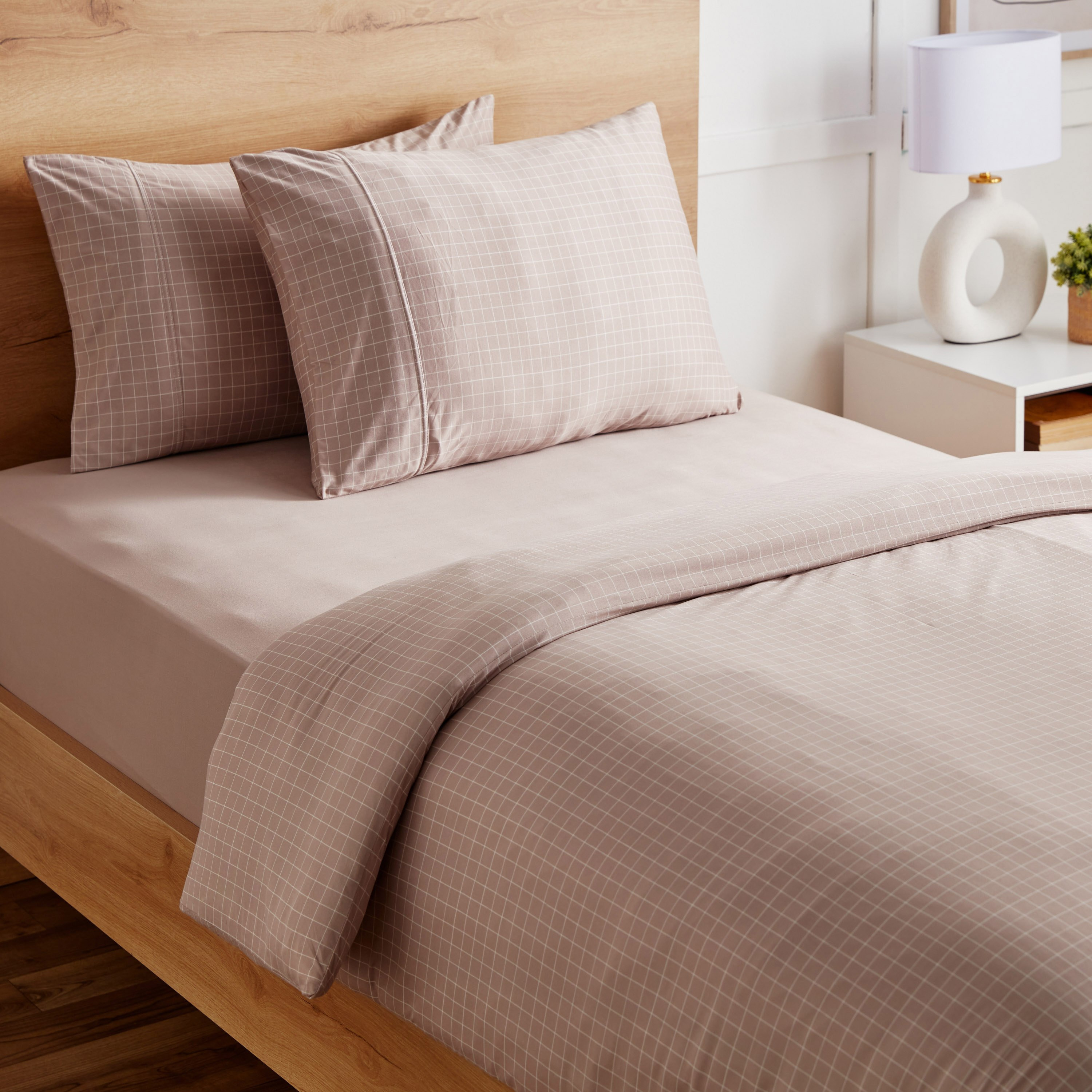 طقم غطاء لحاف توين مبطّن من الألياف الدقيقة مخطّط 3 قطع من فيروم - 150x220 سم-hbxhomeware-hbxbedroom-image-1