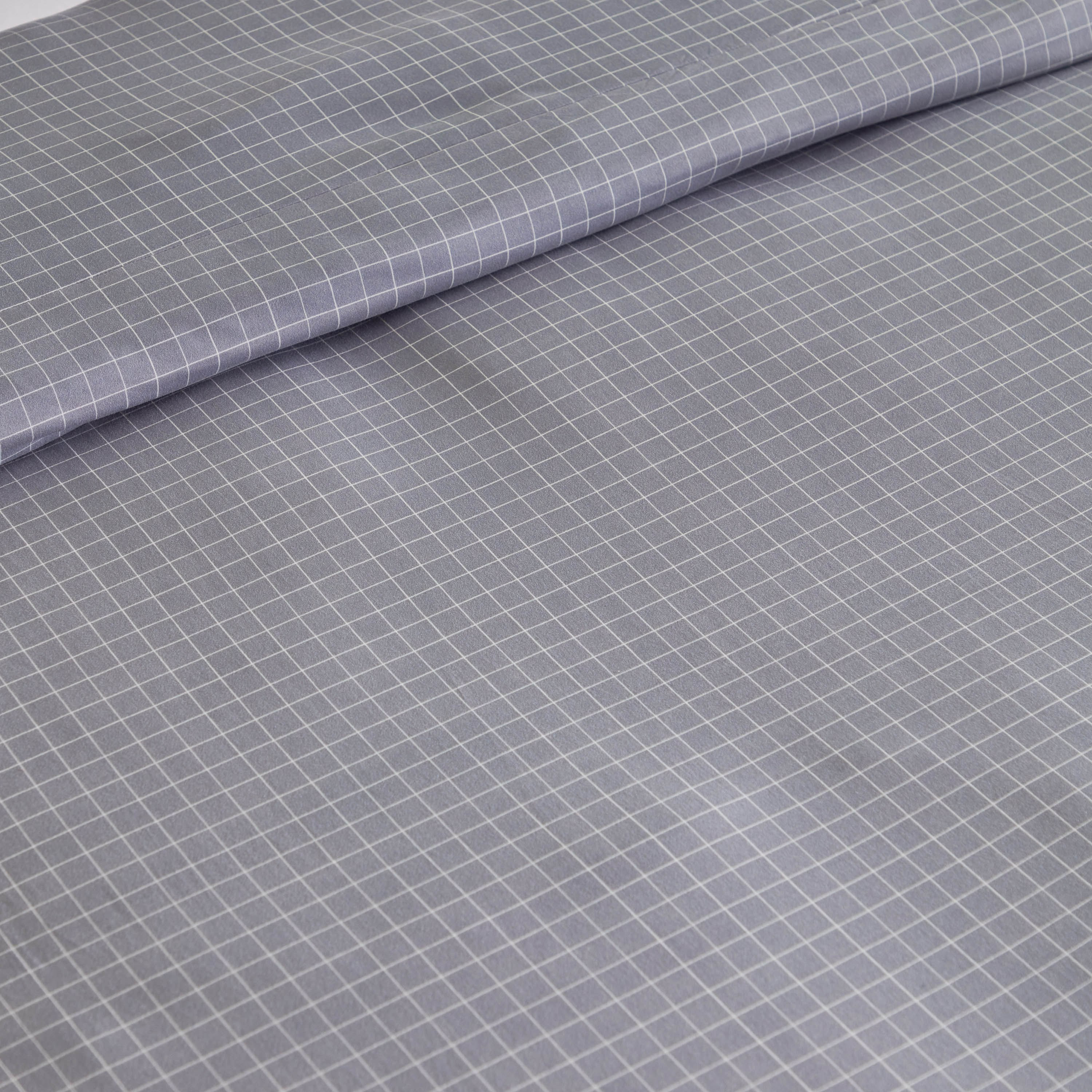 Ferum 3-Piece Striped Microfibre Twin Duvet and Quilt Cover Set - 150x220 cm-hbxhomeware-hbxbedroom-image-5