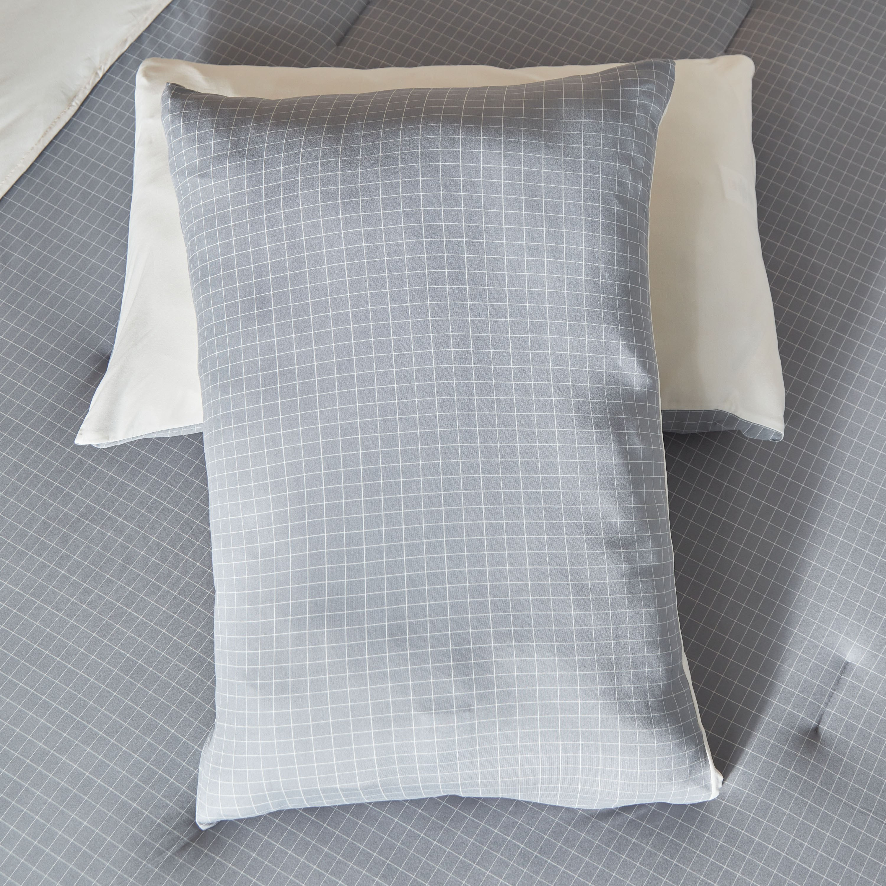 طقم لحاف كينج مخطّط جيرسي من الألياف الدقيقة 3 قطع من فيروم- 220x240 سم-hbxhomeware-hbxbedroom-image-7