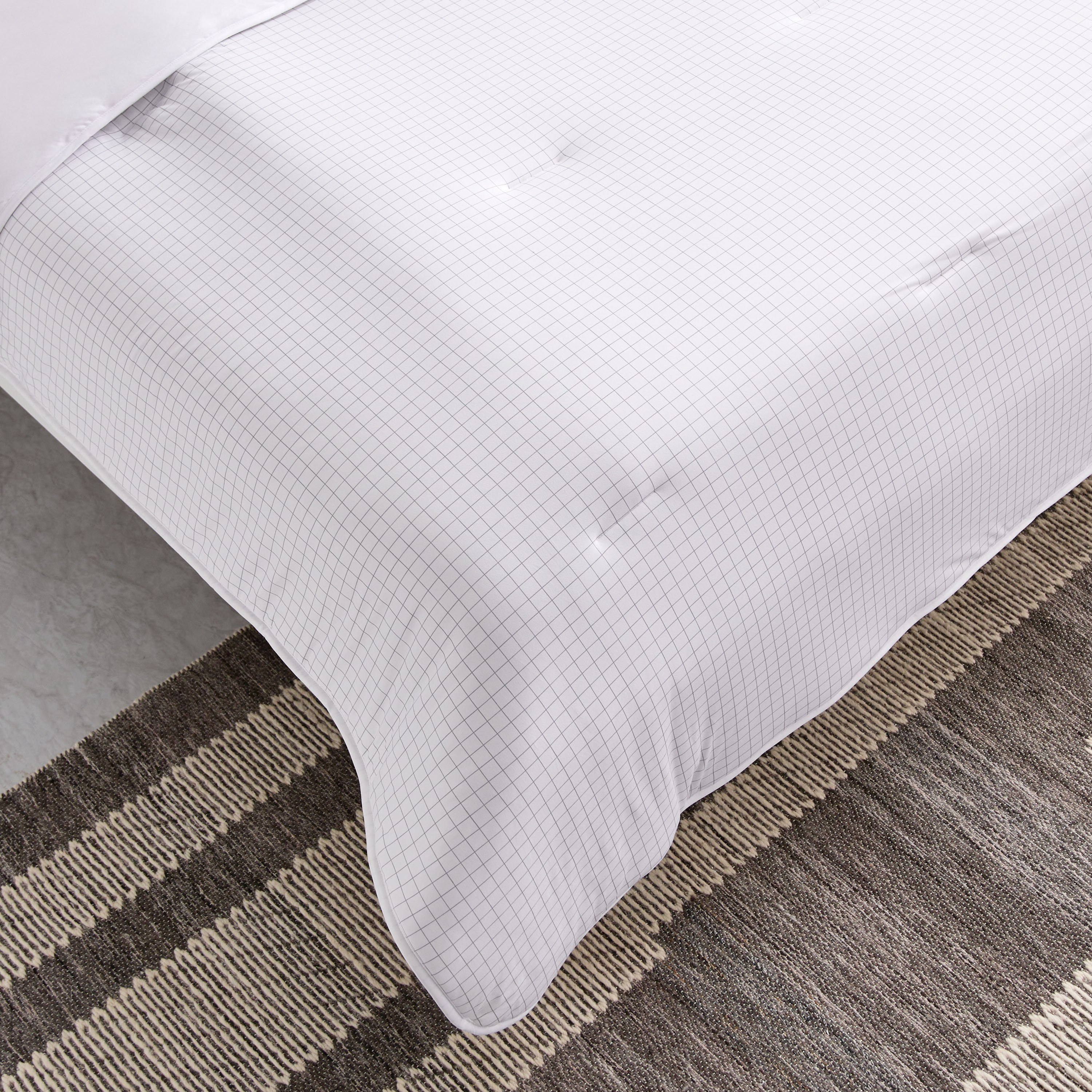 Ferum 3-Piece Stripe Microfiber Jersey King Comforter Set - 220x240 cm-hbxhomeware-hbxbedroom-image-4