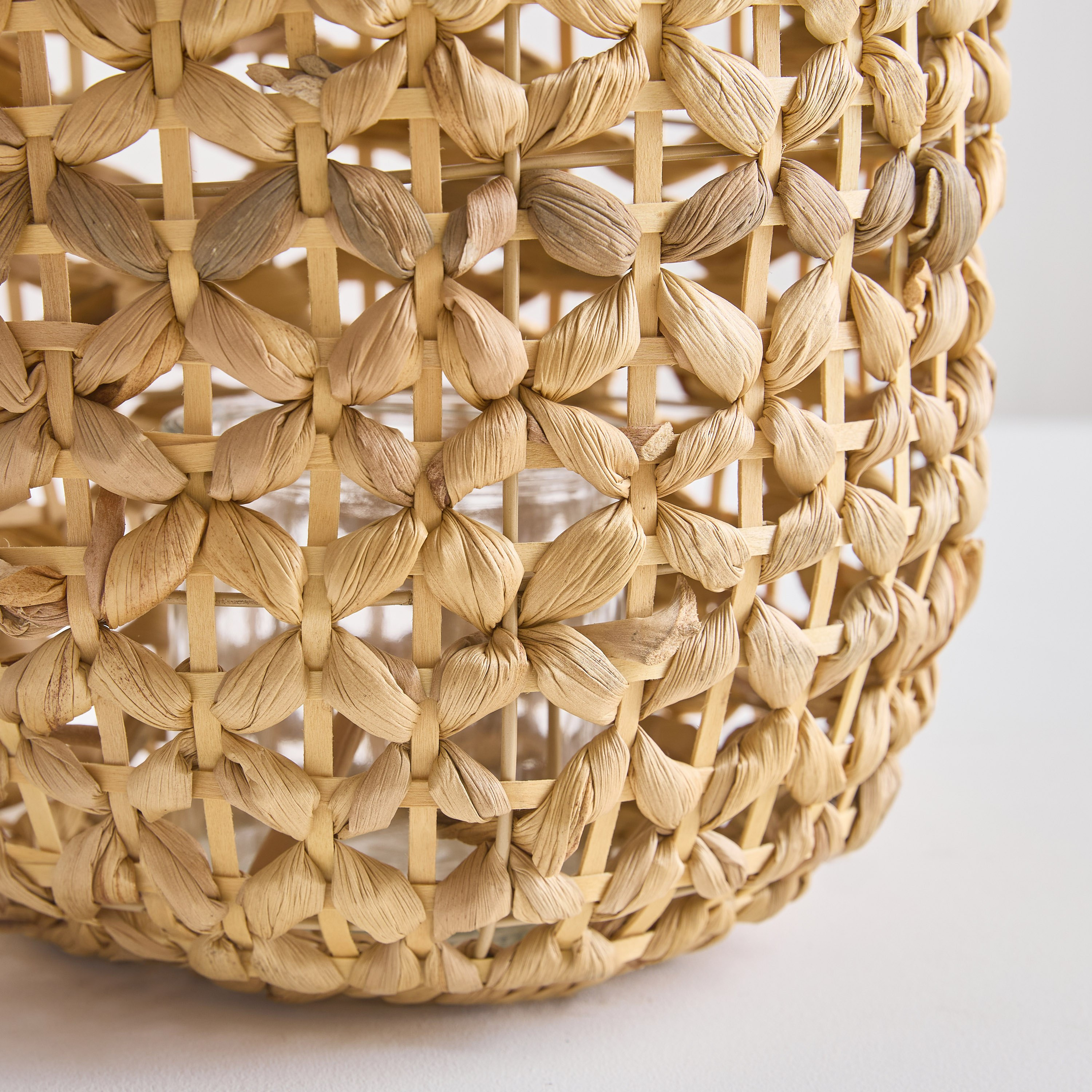 فانوس من عشب القرع مع حامل شموع فوتيف زجاج من فيرا-ويلا - 15x15x40 سم-hbxdecorandfurnishings-homeaccessories-lanterns-image-4