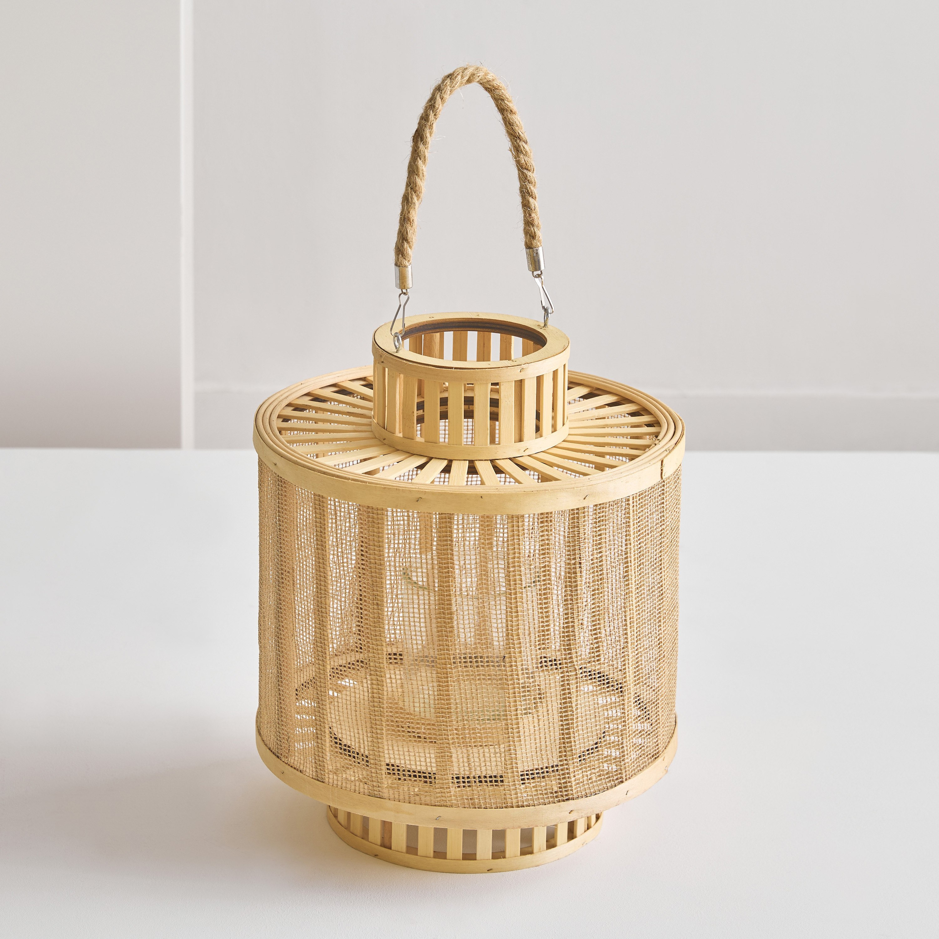 فانوس من الخيزران من فيرا-ويلا - 30x30x35 سم-hbxdecorandfurnishings-homeaccessories-lanterns-image-2