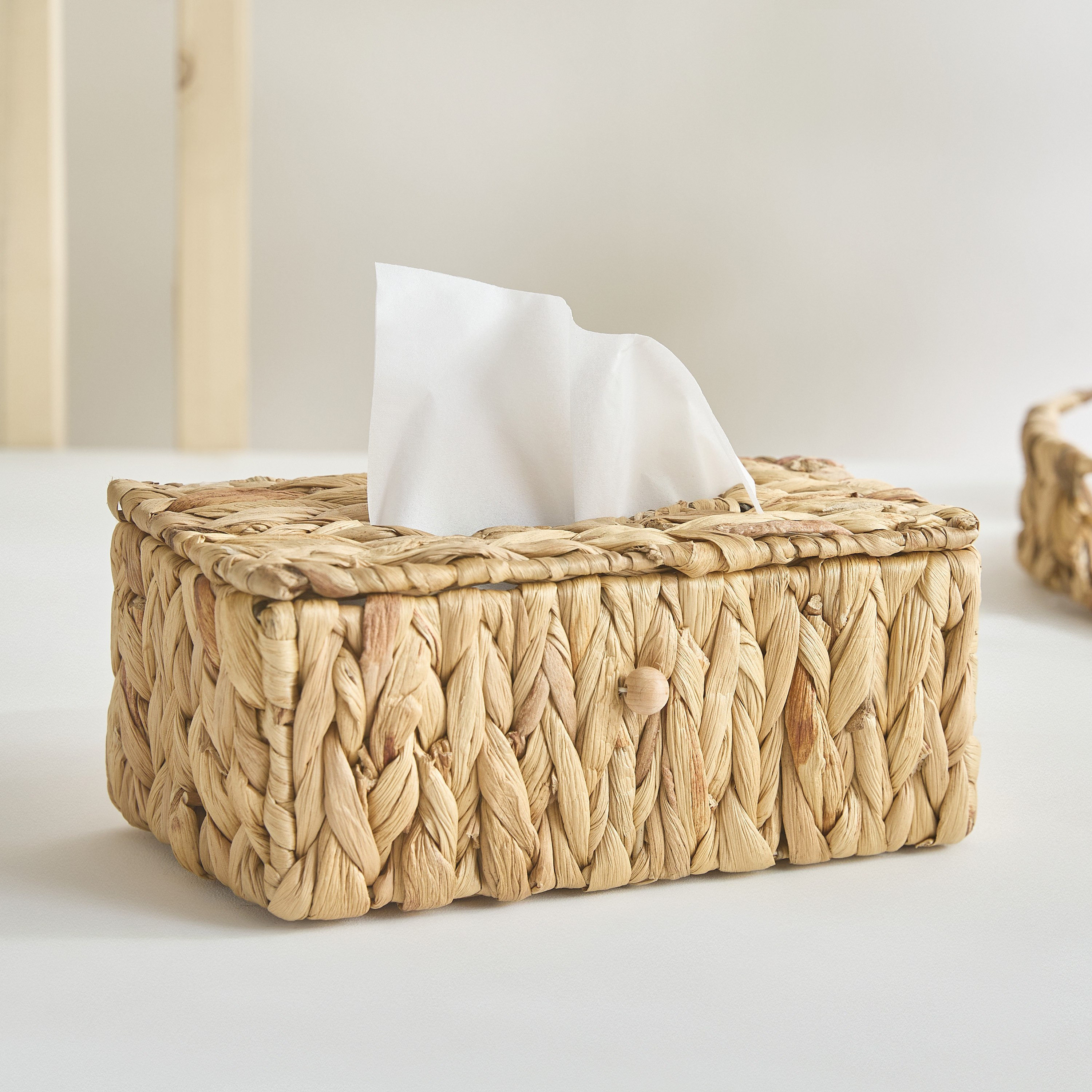 Willa Water Hyacinth Tissue Box - 25x14x10 cm-hbxdecorandfurnishings-homeaccessories-novelties-image-1