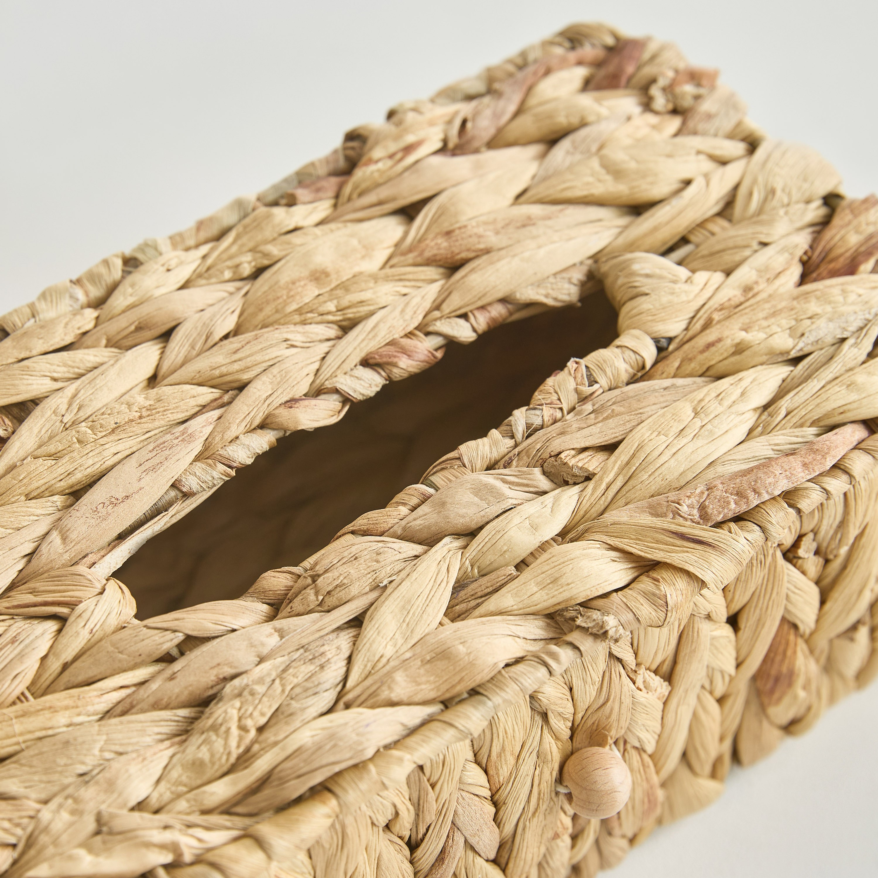 Willa Water Hyacinth Tissue Box - 25x14x10 cm-hbxdecorandfurnishings-homeaccessories-novelties-image-3