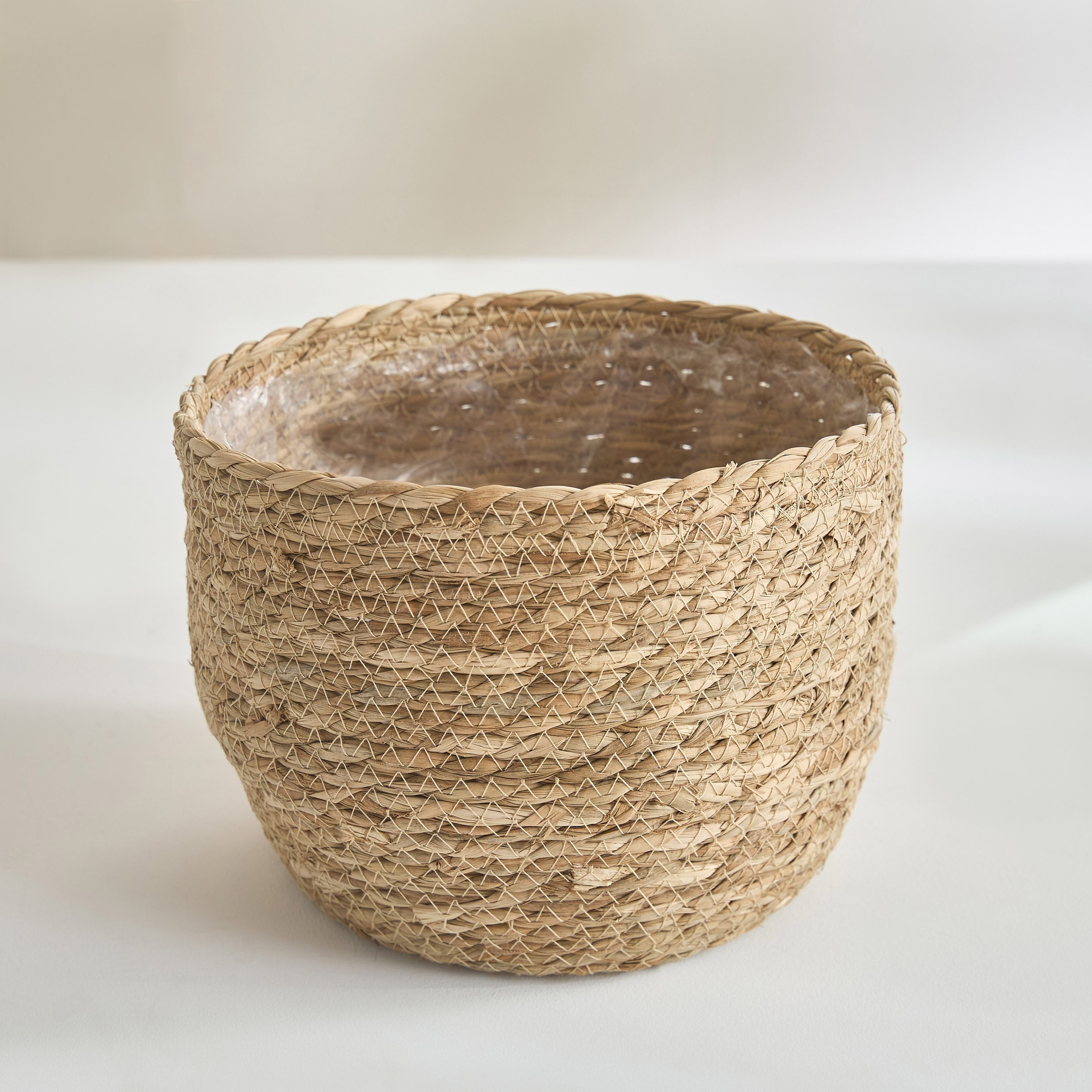 أصيص زرع من فيرا-ويلا - 26×26×19 سم-hbxhomeware-hbxdecorandfurnishings-image-2