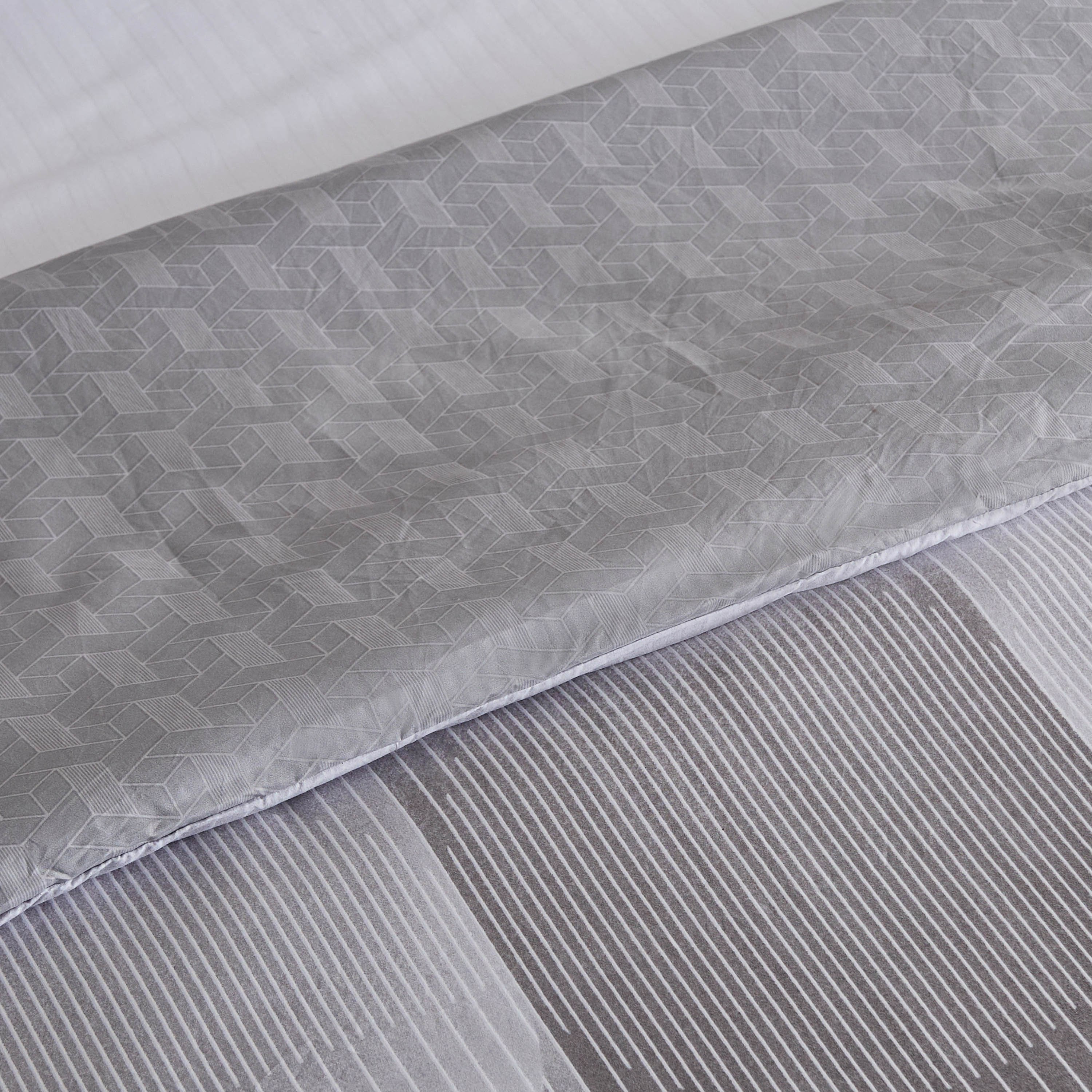طقم غطاء لحاف توين 3 قطع من الألياف الدقيقة بطبعات آنيا من ميا- 150 × 220 سم-hbxhomeware-hbxbedroom-image-4