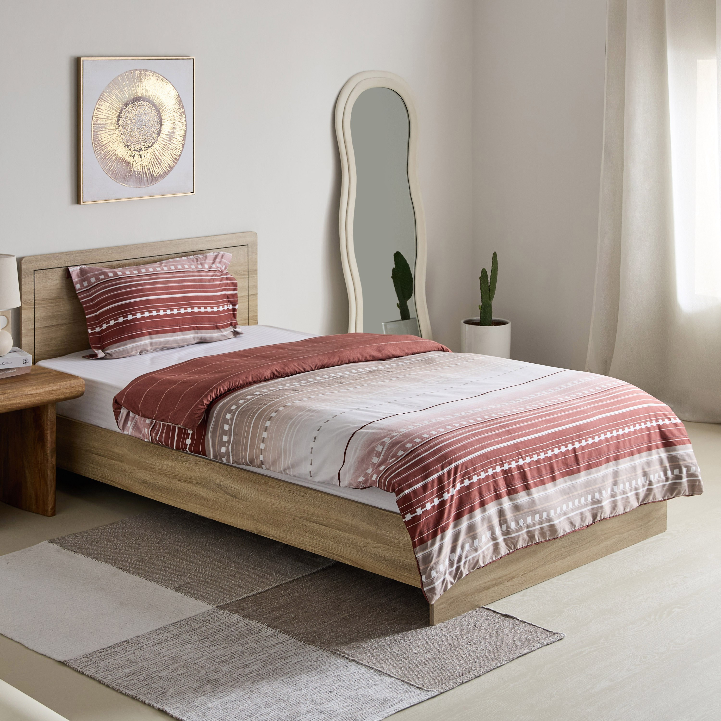 طقم غطاء لحاف فردي من الألياف الدقيقة قطعتين صوفيا من ميا - 135x200 سم-hbxhomeware-hbxbedroom-image-2