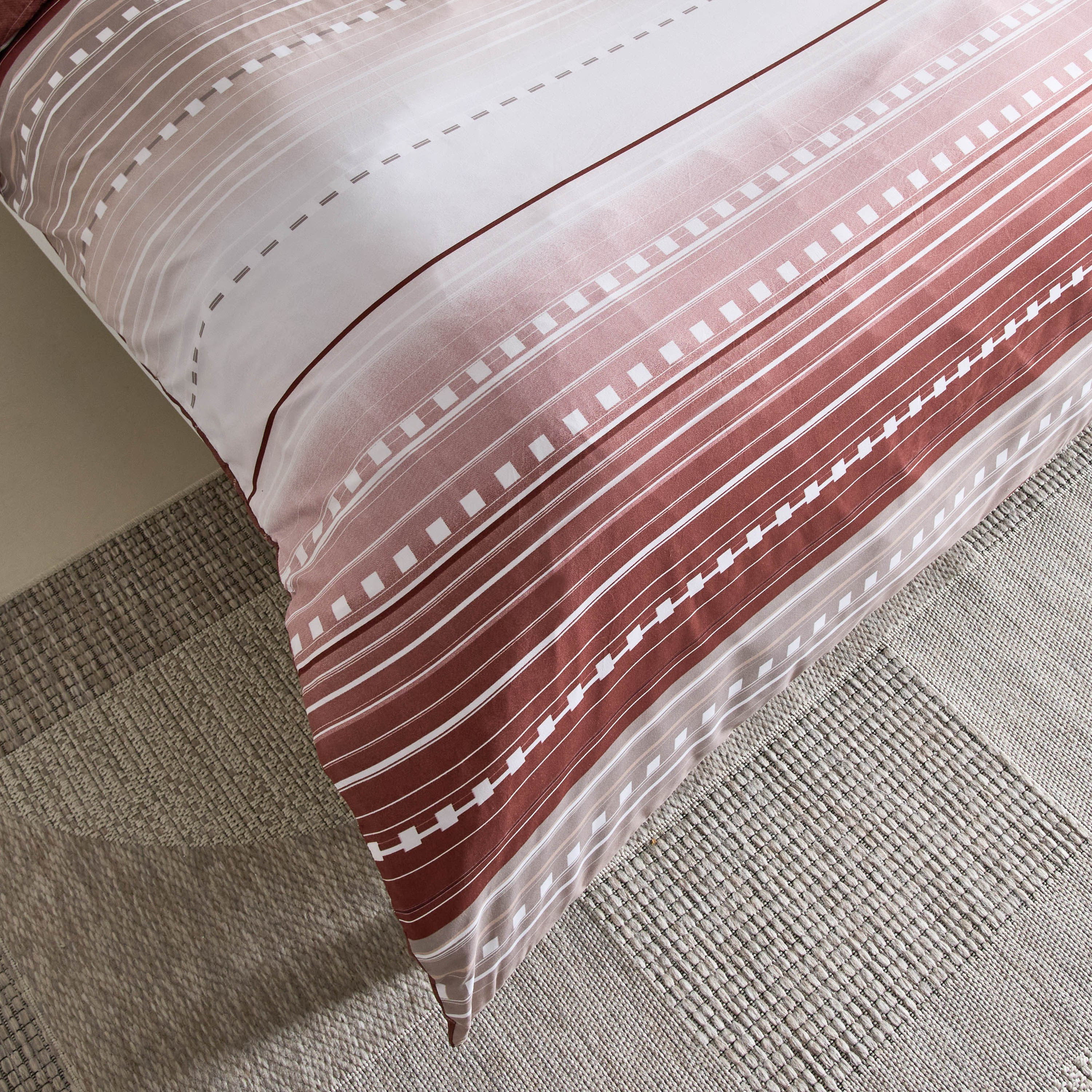 Mia Sofia 3-Piece Printed Microfiber Super King Duvet Cover Set - 220x240 cm-hbxhomeware-hbxbedroom-image-5