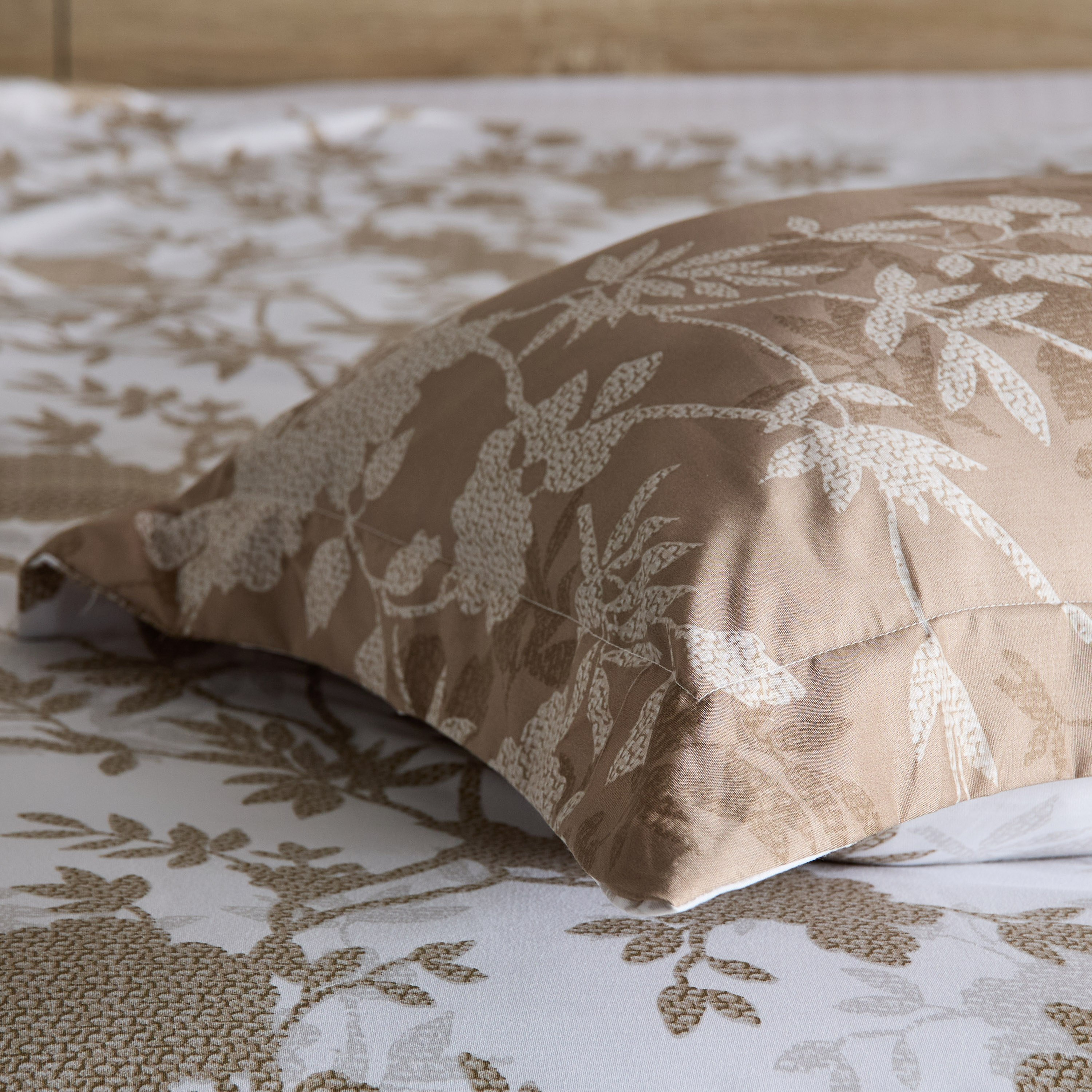 Mia Elijah 2-Piece Printed Microfiber Single Duvet Cover Set - 135x200 cm-hbxhomeware-hbxbedroom-image-7