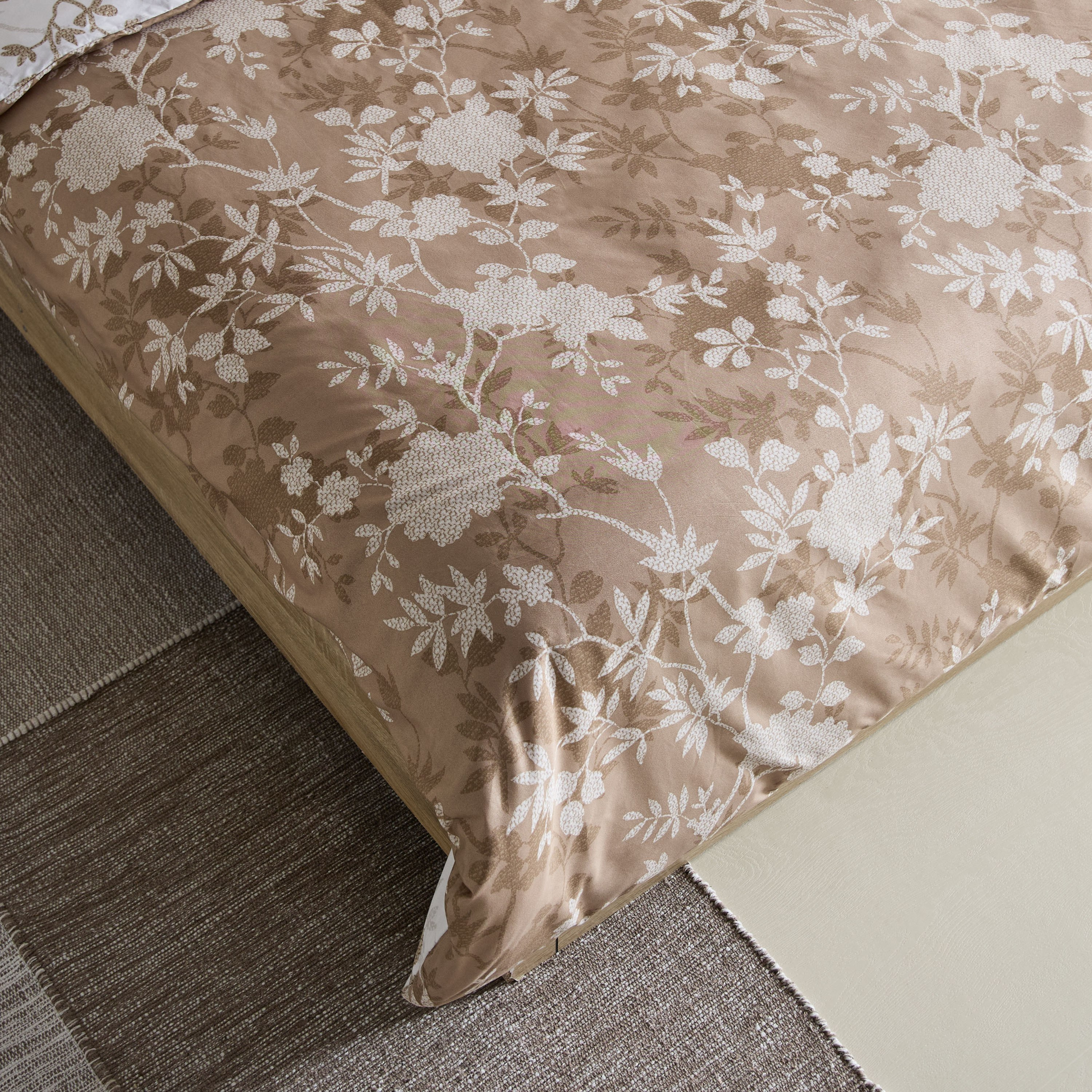 طقم غطاء لحاف توين من الألياف الدقيقة 3 قطع إليجا من ميا - 150x220 سم-hbxhomeware-hbxbedroom-image-4