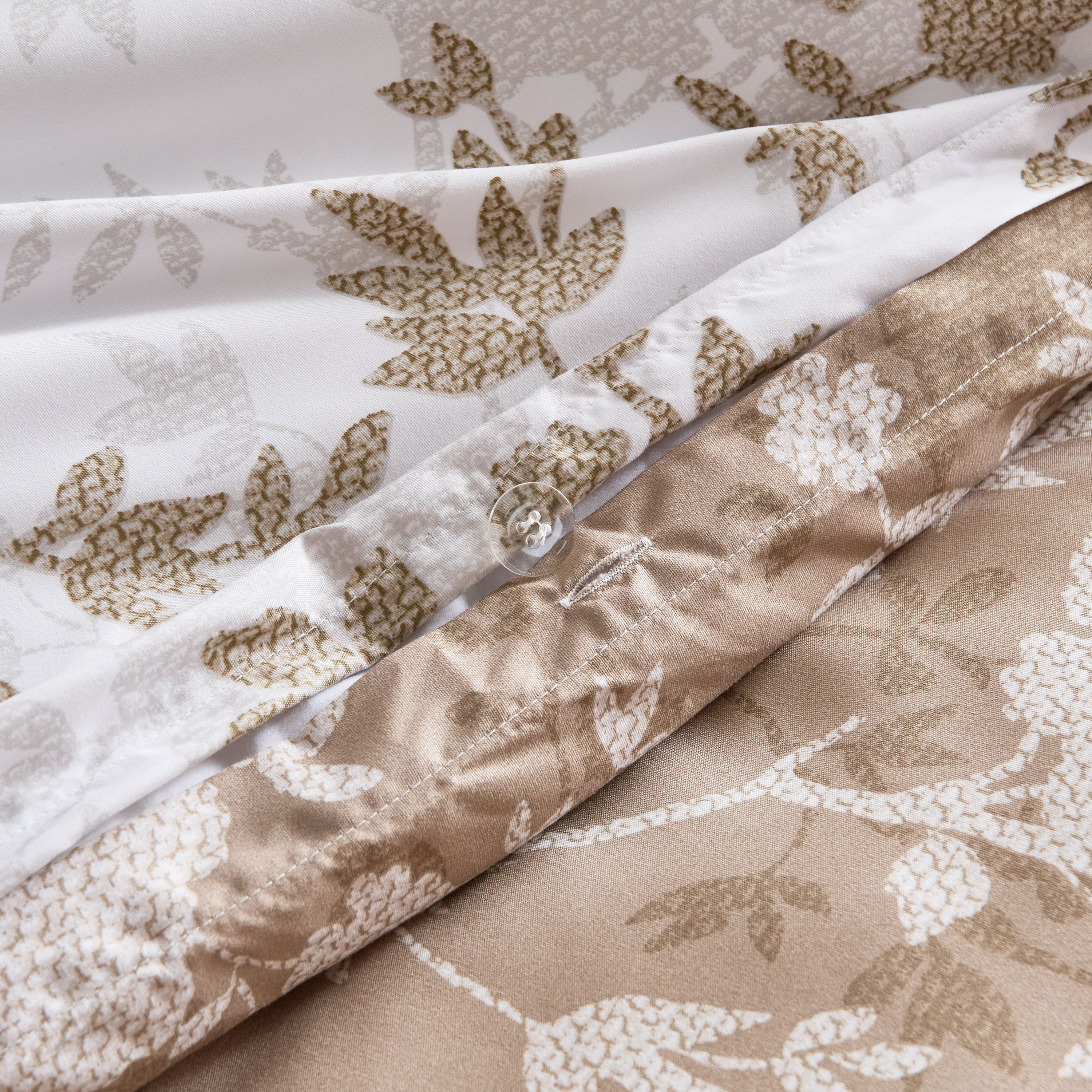 طقم غطاء لحاف كوين كينج 3 قطع من الألياف الدقيقة بطبعات إليجا من ميا - 220x220 سم-hbxhomeware-hbxbedroom-image-8