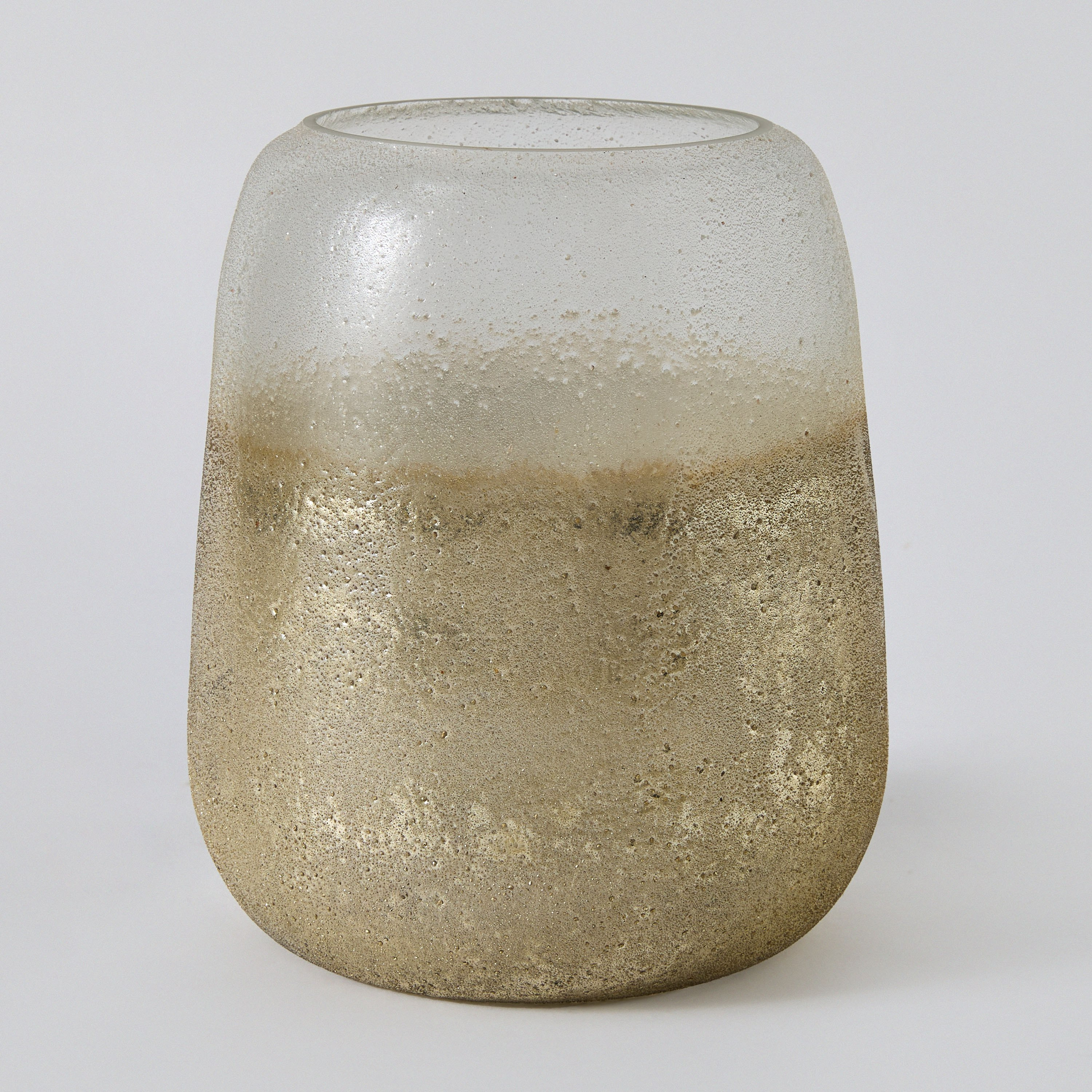 مزهرية زجاجية مجعّدة من إيرتون - 15x15x18 سم-hbxbedroom-decorandaccessories-vases-image-5