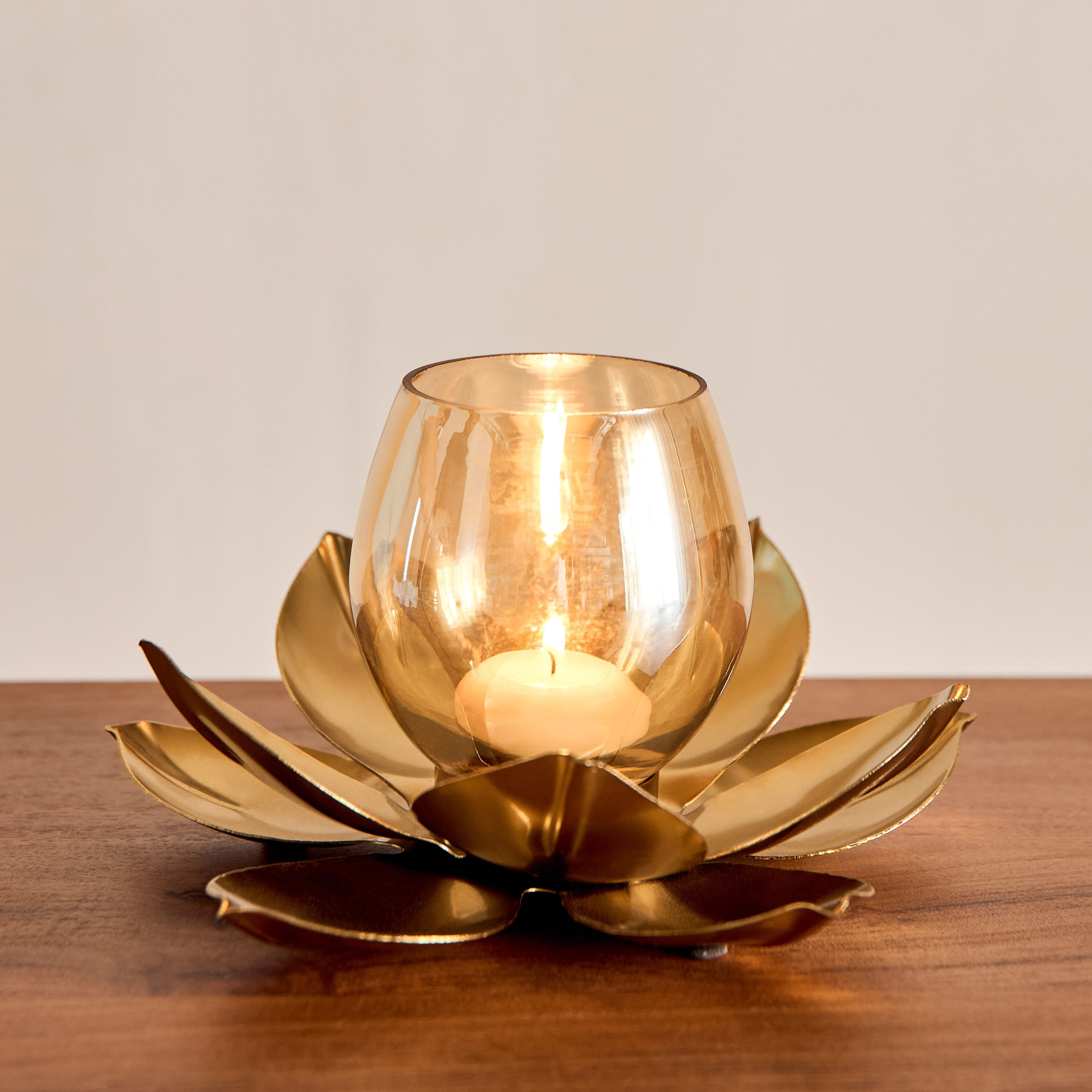 حامل شموع صغيرة لوتس من بيما - 19×19×9 سم-hbxlivingroom-decorandaccessories-candleholders-image-1