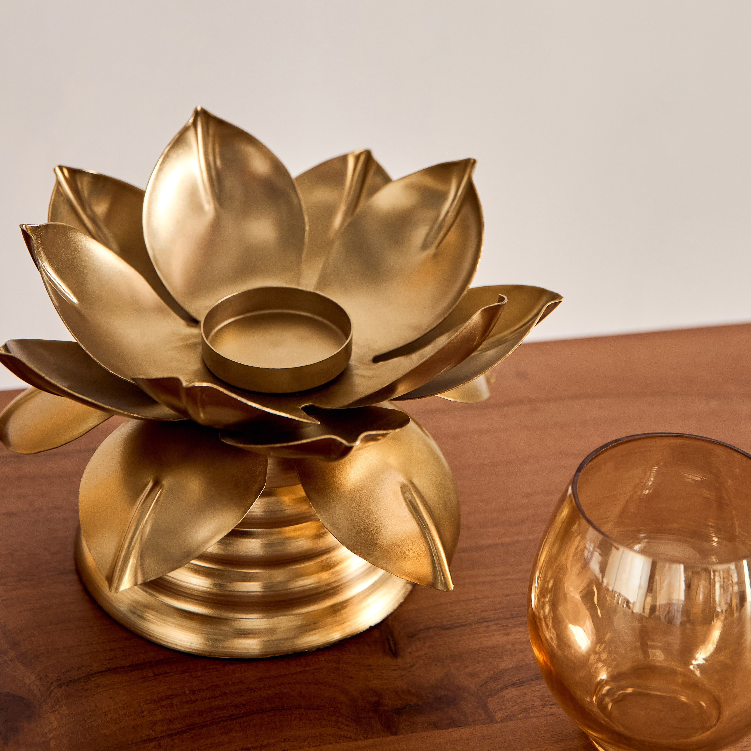 حامل شموع صغيرة لوتس مع قاعدة من بيما - 18x18x15 سم-hbxlivingroom-decorandaccessories-candleholders-image-3