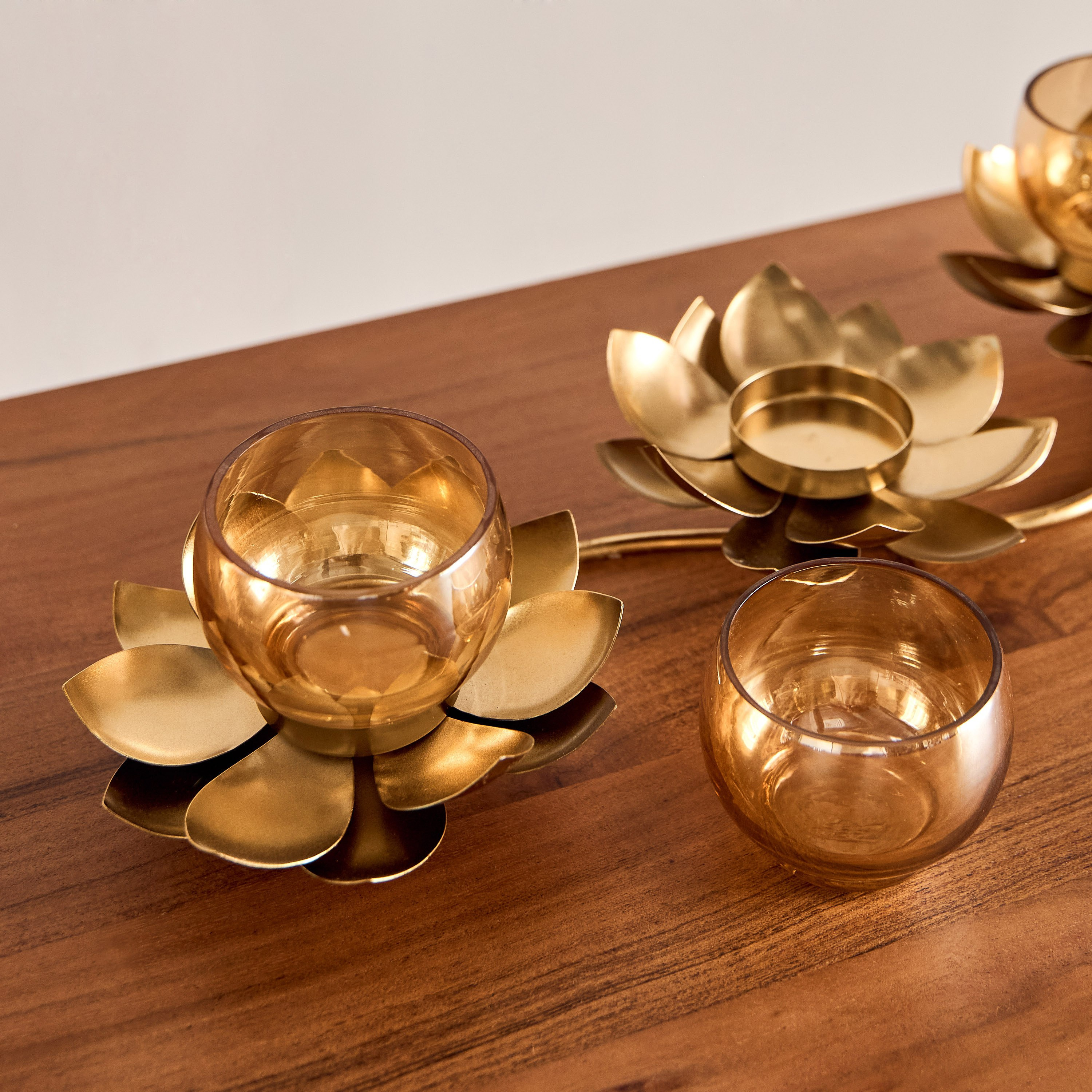 حامل شموع صغيرة ثلاثي لوتس من بيما- 43x12x13 سم-hbxlivingroom-decorandaccessories-candleholders-image-4