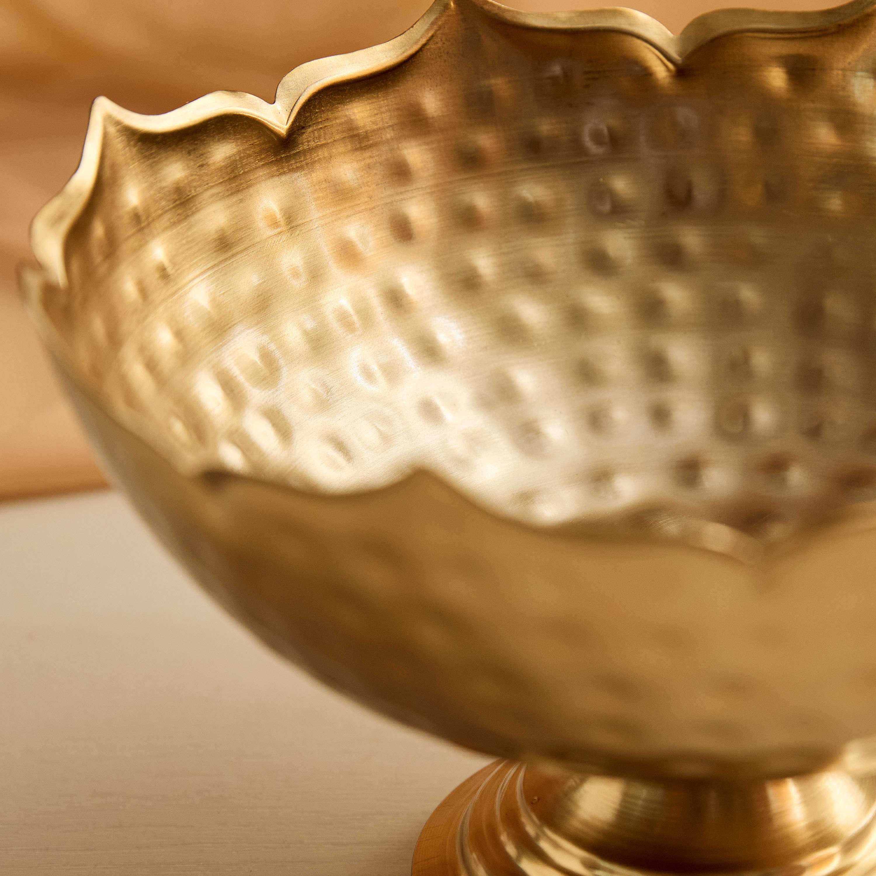 وعاء ديكور مطروق من بيما - 27.4×27×17 سم-hbxdecorandfurnishings-homeaccessories-bowls-image-3