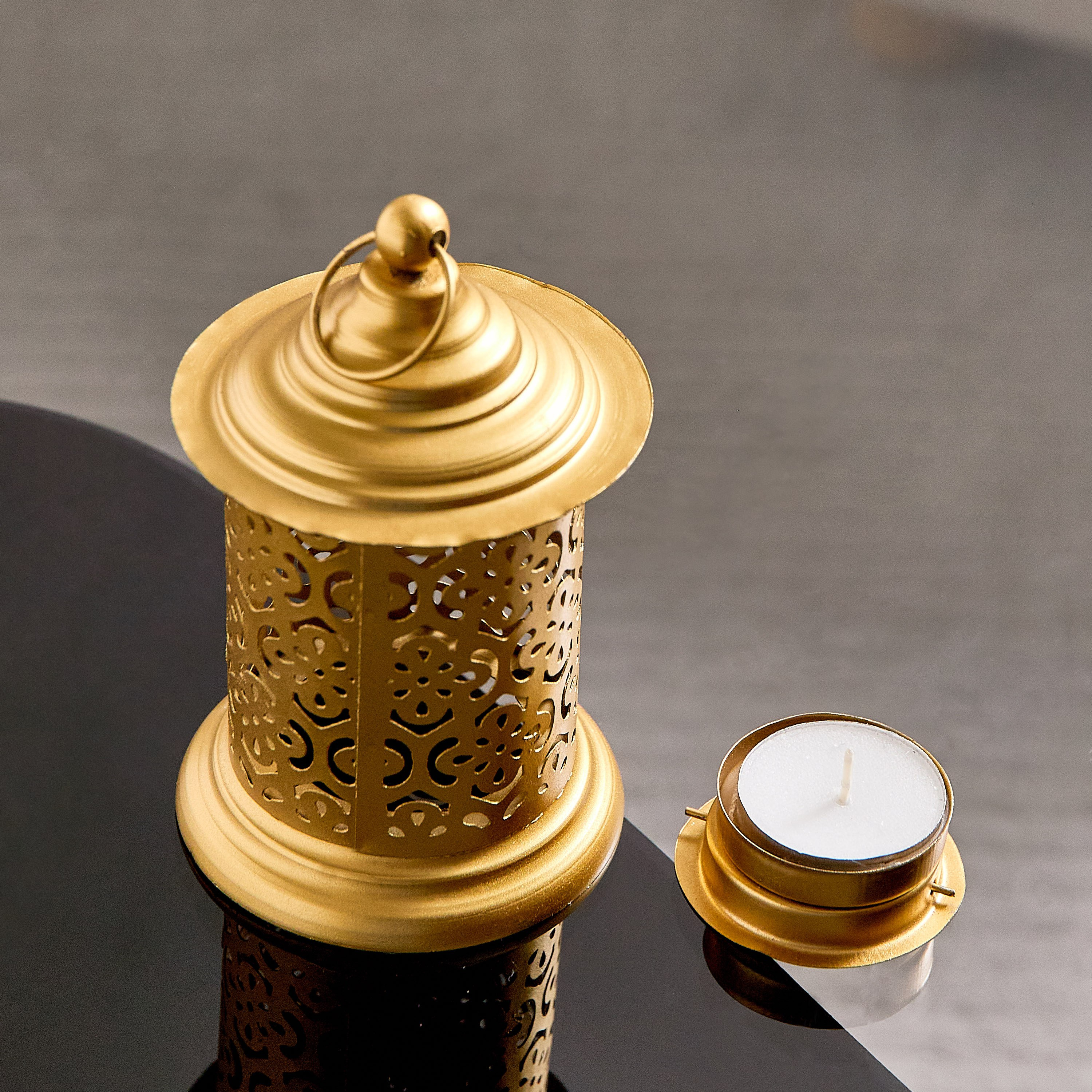 فانوس بتصميم زهور مفرّغ من بيما - 8x8x12 سم-PROMO_HB_AE_B1G1_250925-image-4