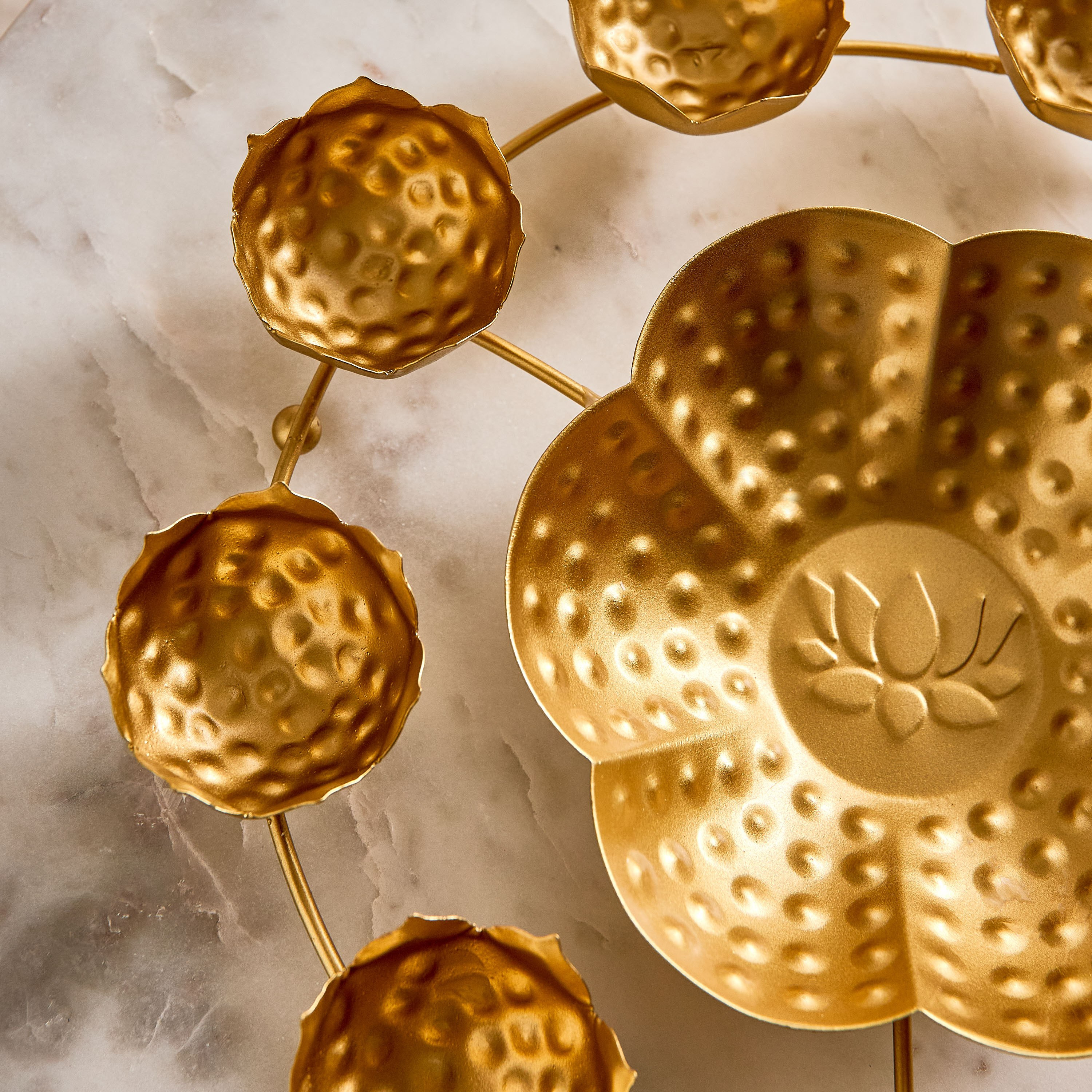 حامل شموع صغيرة متعددة معدن من بيما - 30×30×5 سم-hbxlivingroom-decorandaccessories-candleholders-image-3