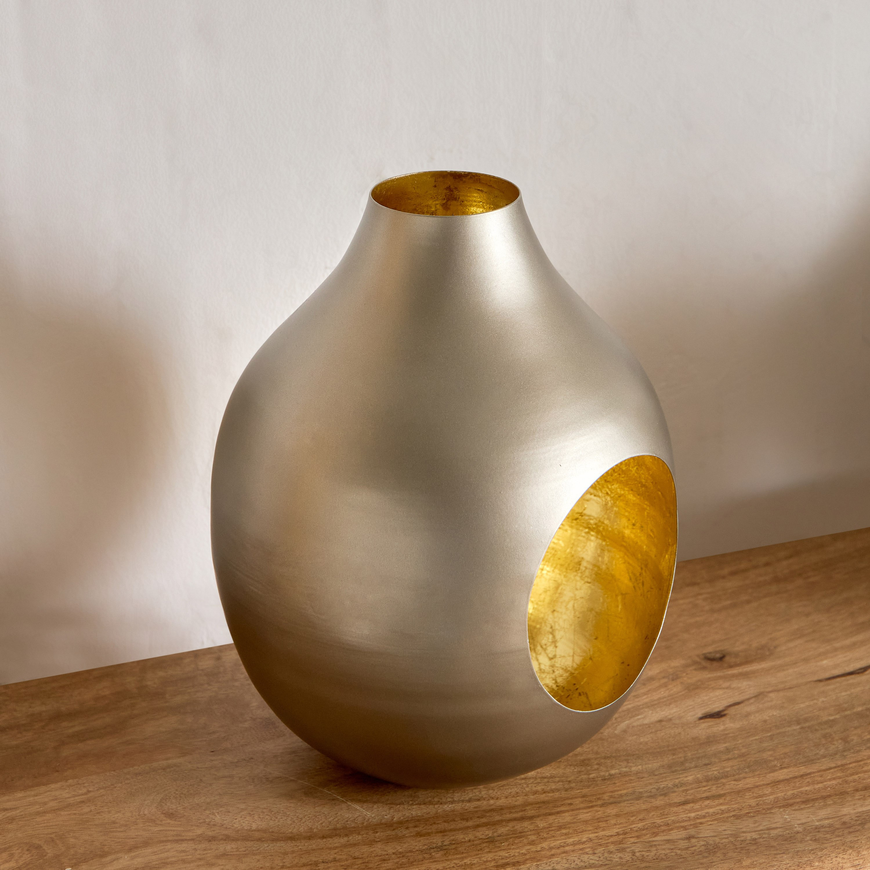 حامل شموع عمودي معدن من إيبينا - 33×33×25 سم-hbxlivingroom-decorandaccessories-candleholders-image-2