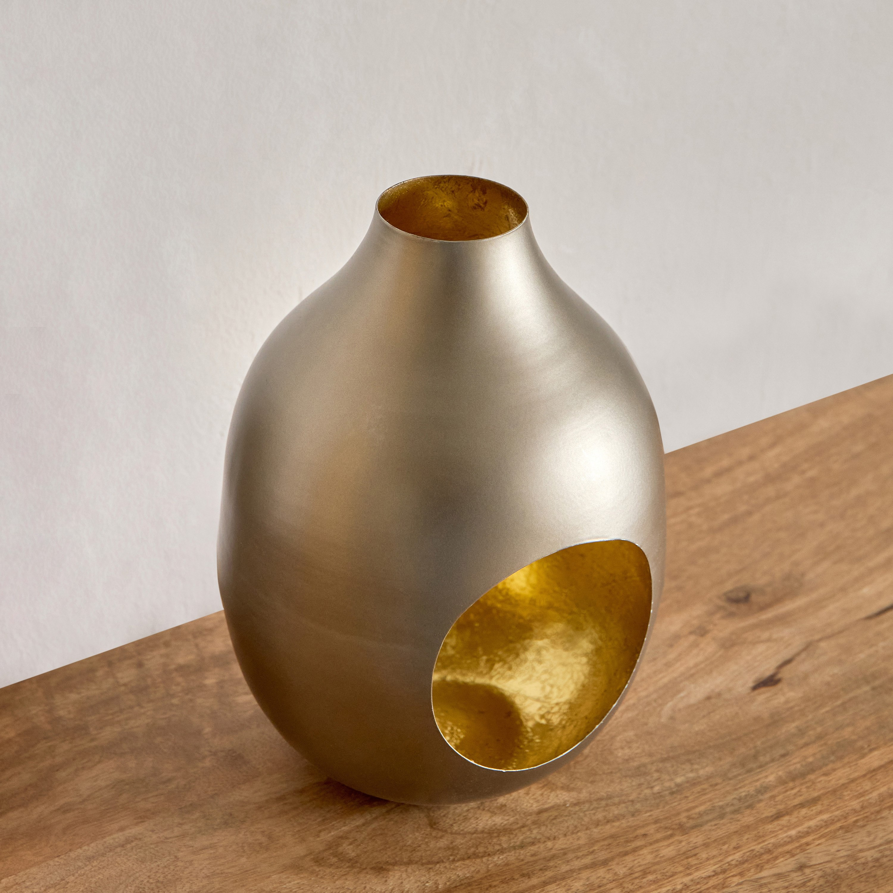 حامل شموع عمودية معدن من إيبينا - 27x27x20 سم-hbxlivingroom-decorandaccessories-candleholders-image-2