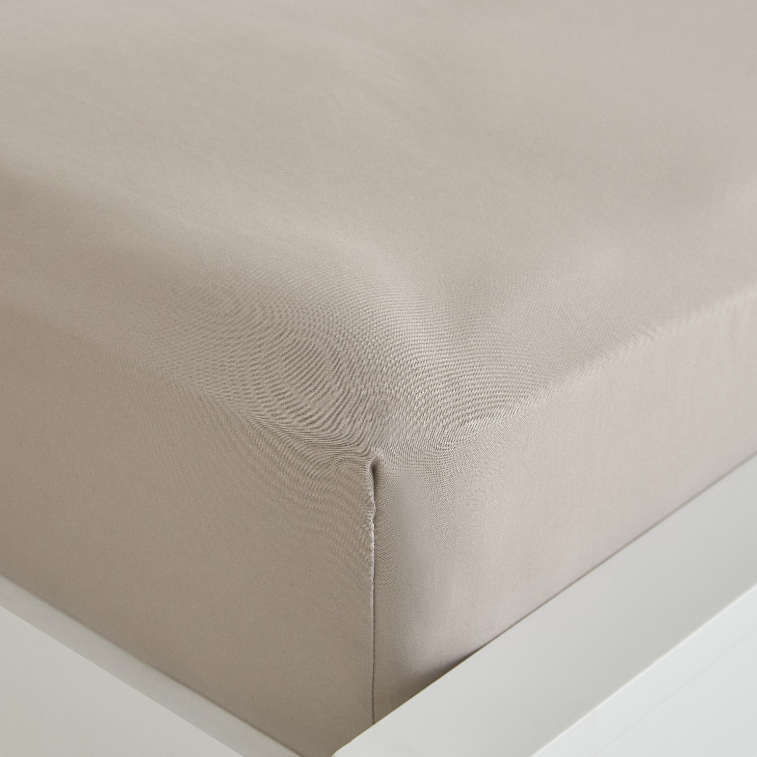 Derby Solid Microfiber Queen Fitted Sheet - 150x200+25 cm-hbxhomeware-hbxbedroom-image-6