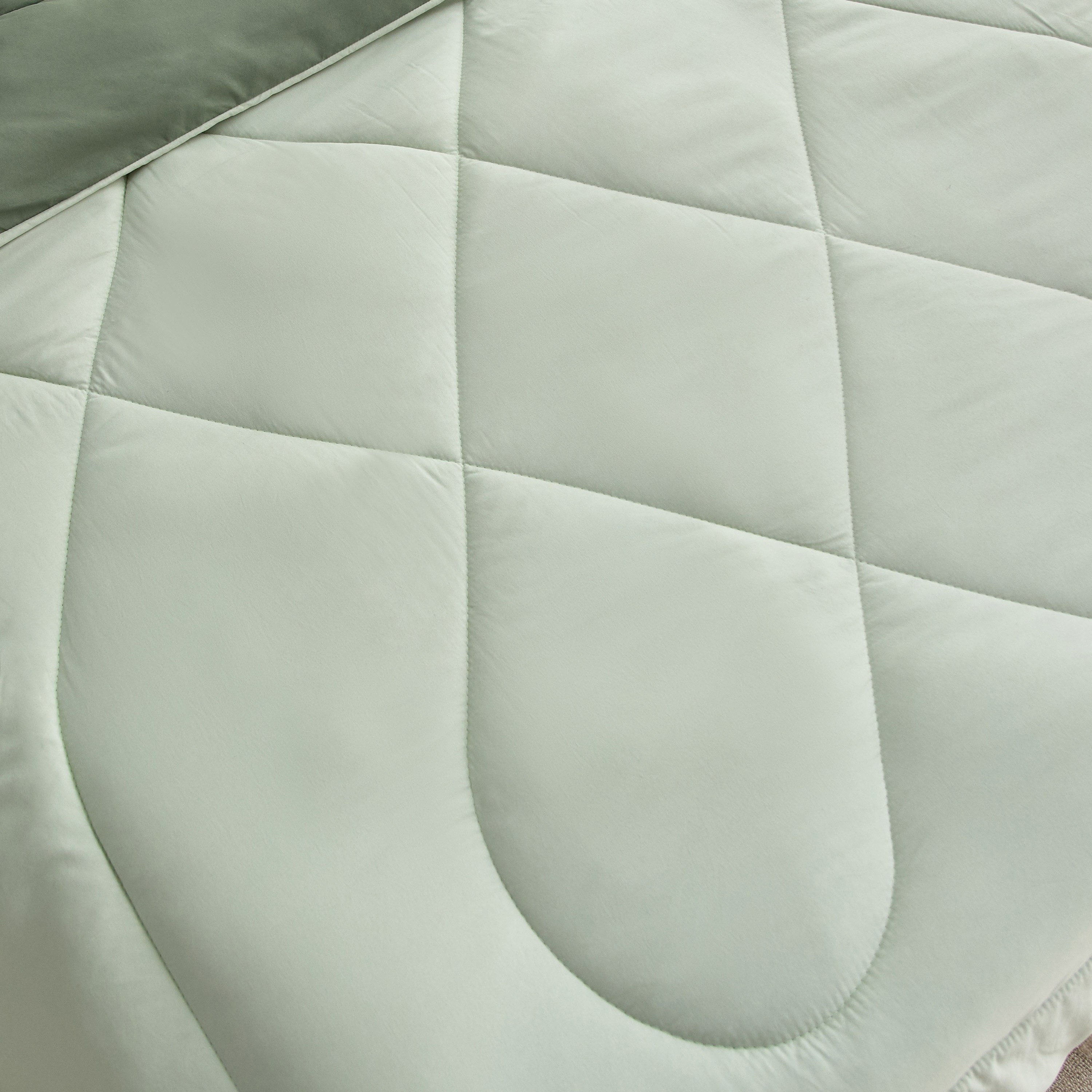 طقم لحاف فردي من الألياف الدقيقة يستخدم على الوجهين قطعتين من ديربي - 135x220 سم-hbxhomeware-hbxbedroom-image-5