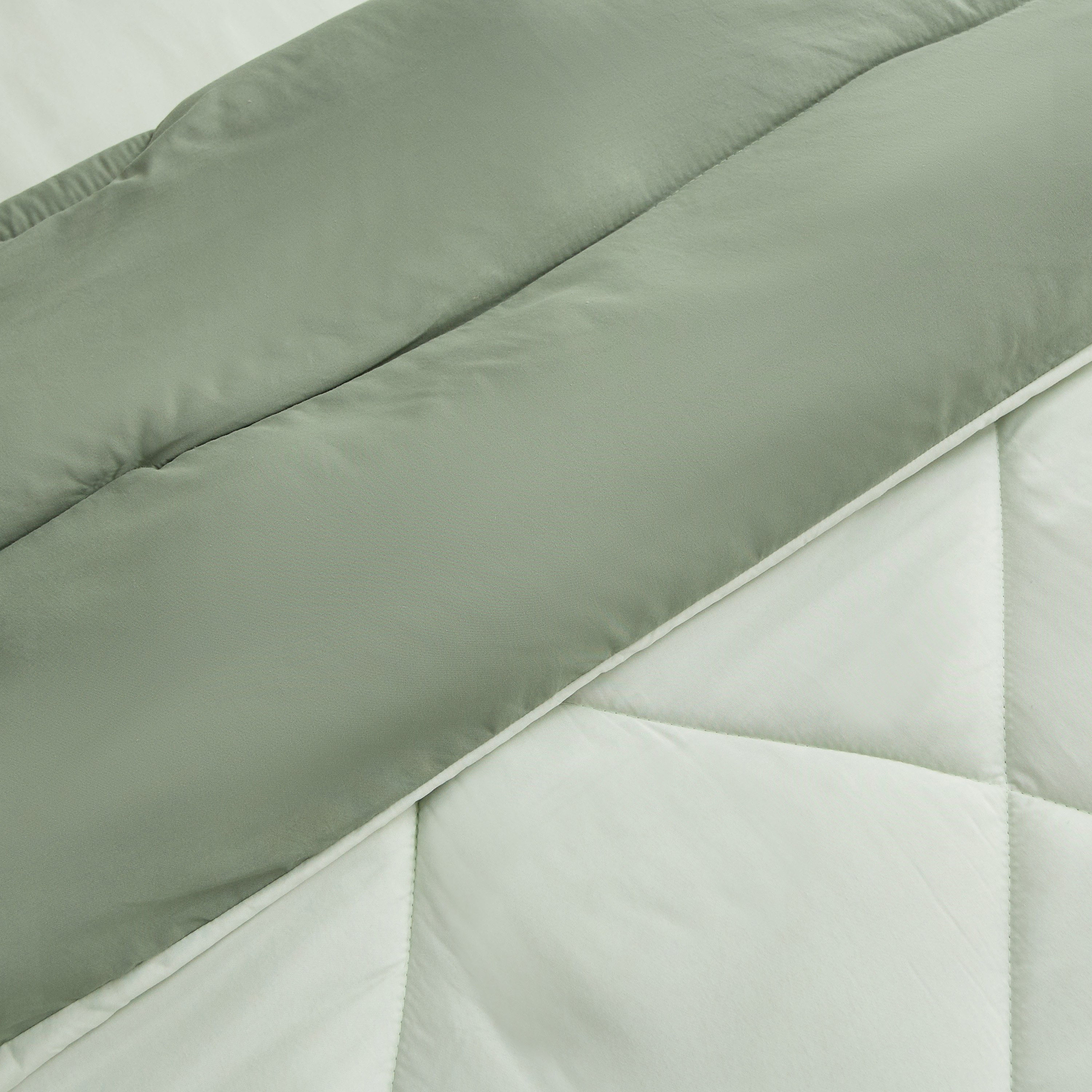 طقم لحاف فردي من الألياف الدقيقة يستخدم على الوجهين قطعتين من ديربي - 135x220 سم-hbxhomeware-hbxbedroom-image-6