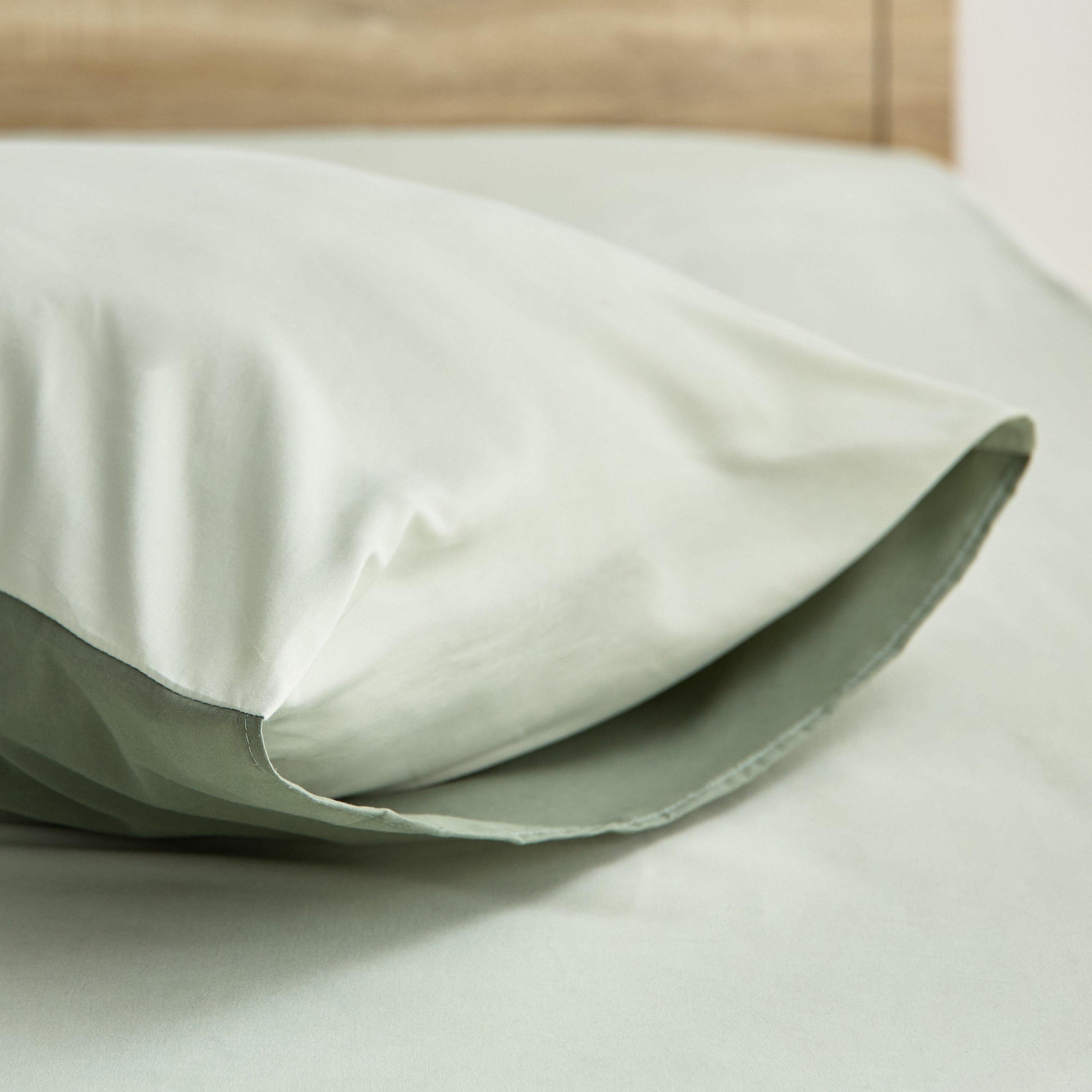 طقم لحاف فردي من الألياف الدقيقة يستخدم على الوجهين قطعتين من ديربي - 135x220 سم-hbxhomeware-hbxbedroom-image-8