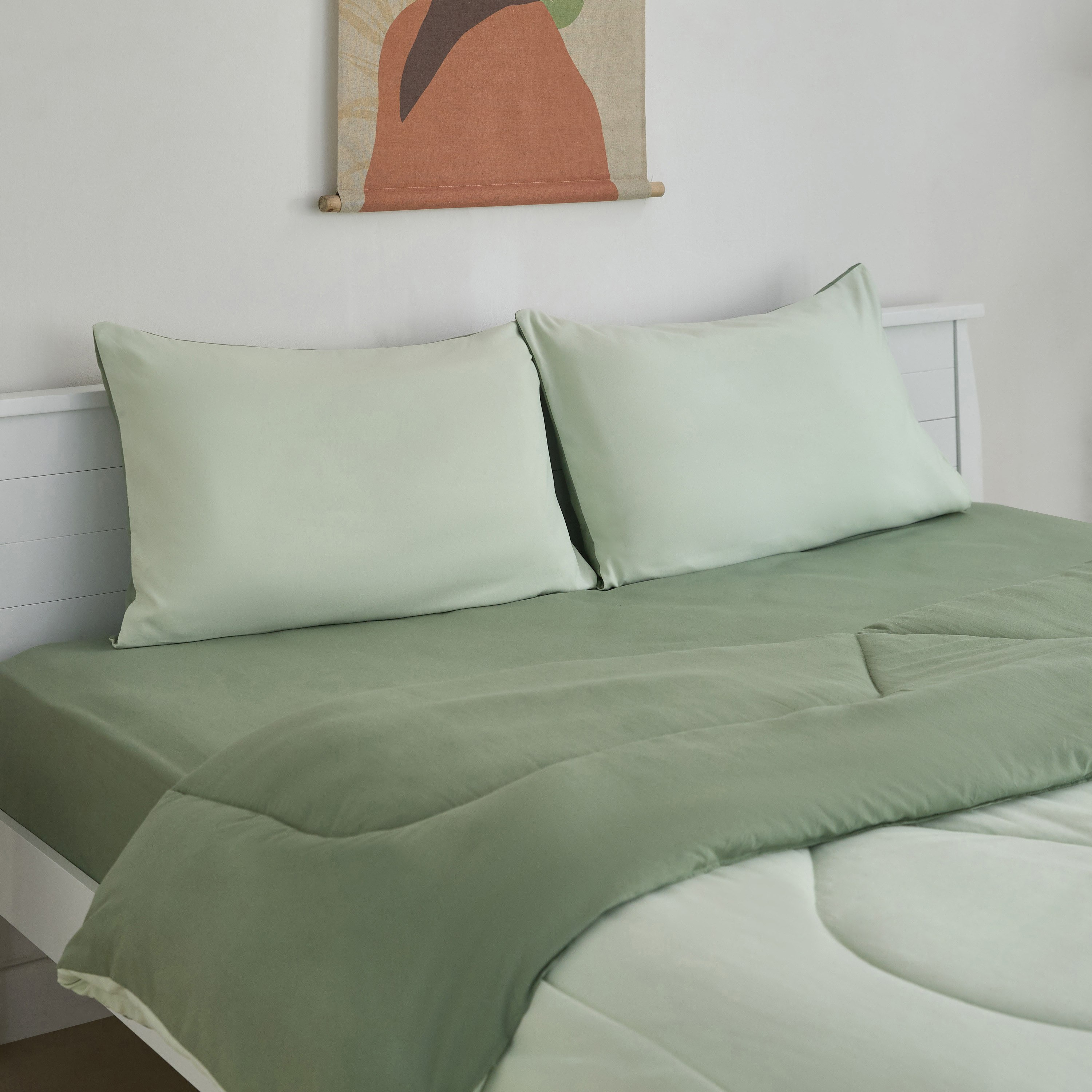 Derby 3-Piece Reversible Microfiber Queen Comforter Set - 200x230 cm-hbxhomeware-hbxbedroom-image-1
