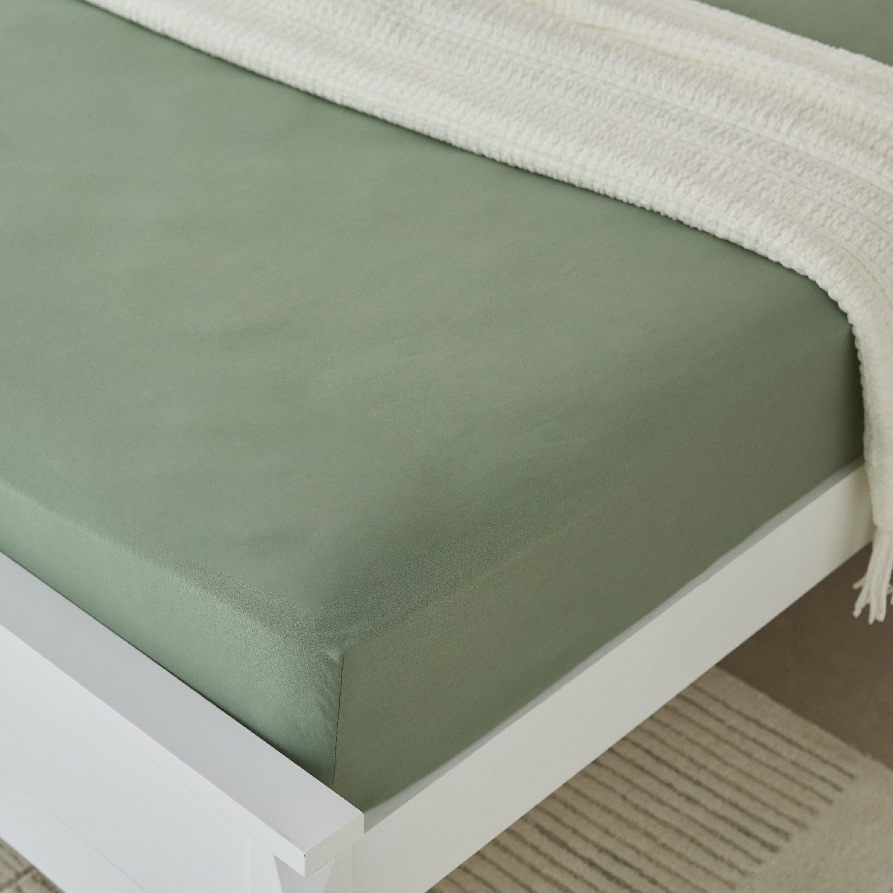 Derby Solid Microfiber Queen Fitted Sheet - 150x200+25 cm-hbxhomeware-hbxbedroom-image-1