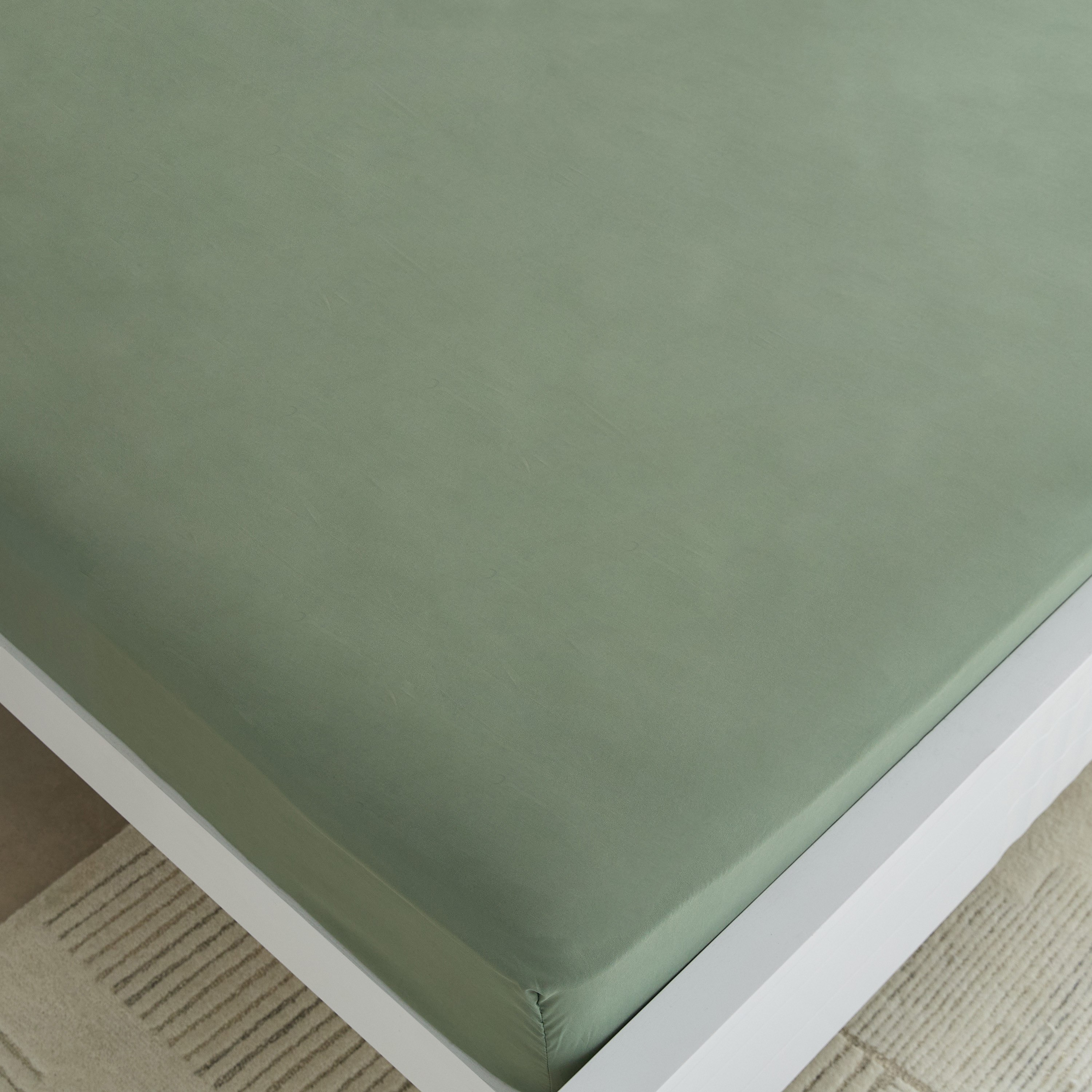 Derby Solid Microfiber Queen Fitted Sheet - 150x200+25 cm-hbxhomeware-hbxbedroom-image-4