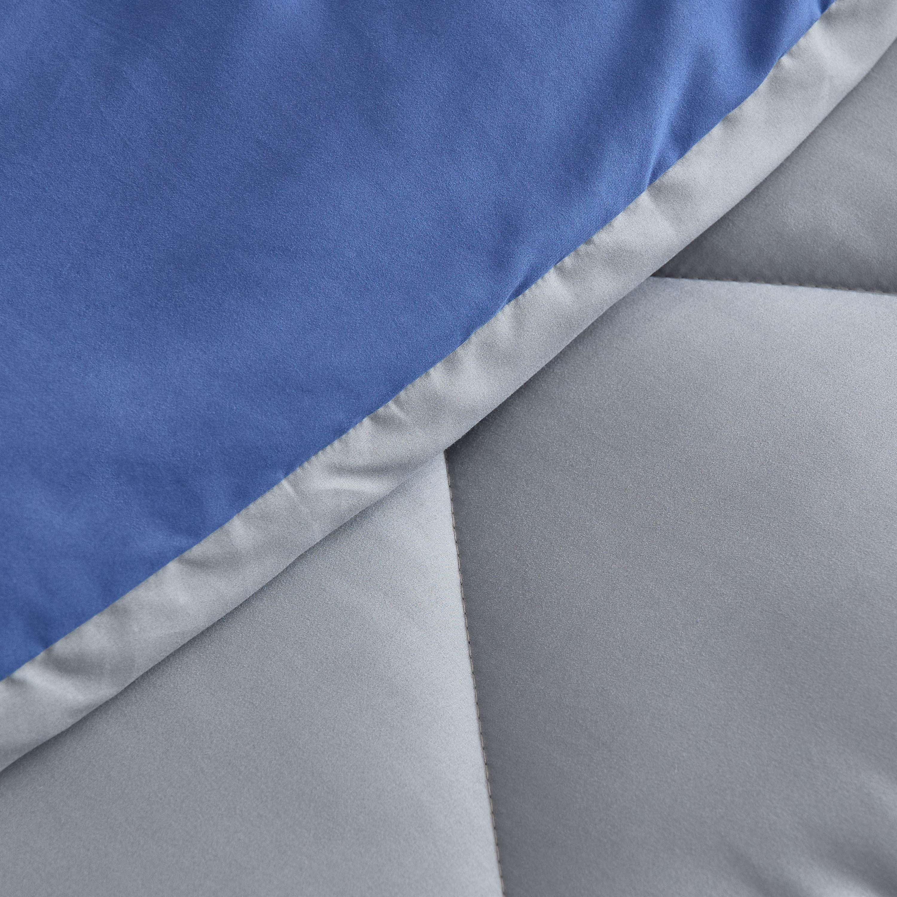 Derby 3-Piece Reversible Microfiber King Comforter Set - 220x240 cm-hbxhomeware-hbxbedroom-image-6