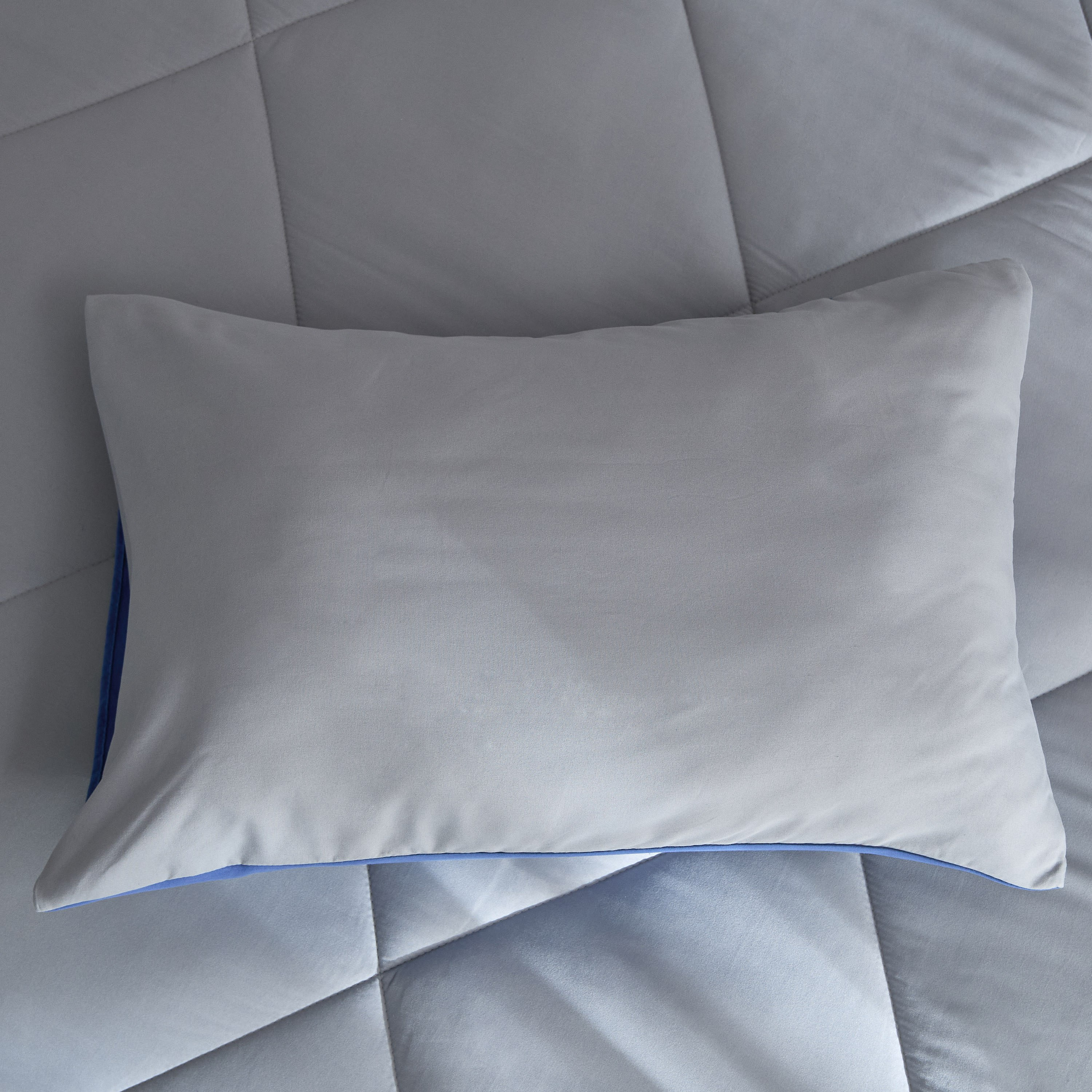 Derby 3-Piece Reversible Microfiber King Comforter Set - 220x240 cm-hbxhomeware-hbxbedroom-image-7