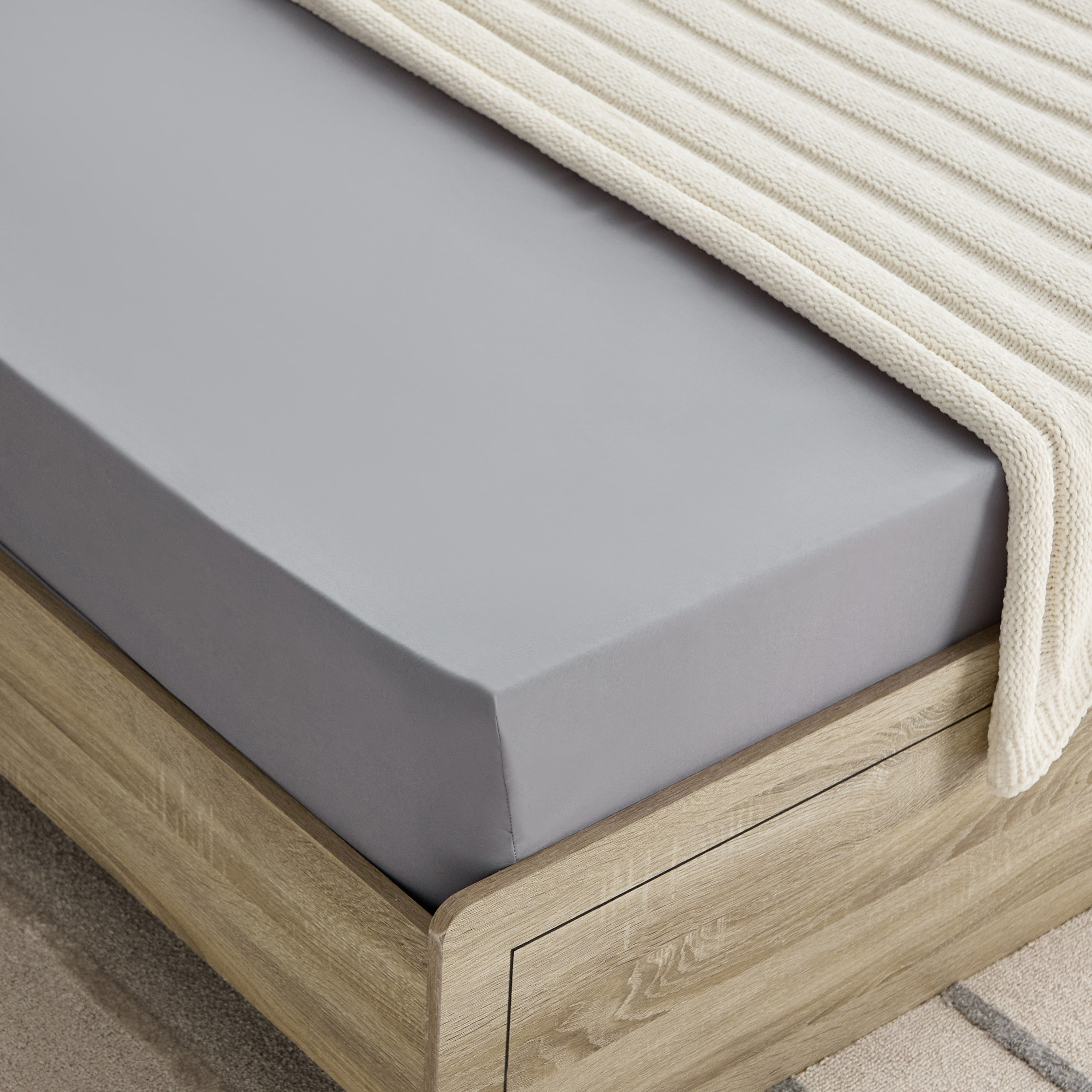شرشف مطاطي فردي سادة من الألياف الدقيقة من ديربي - 90x190+20 سم-hbxhomeware-hbxbedroom-image-1