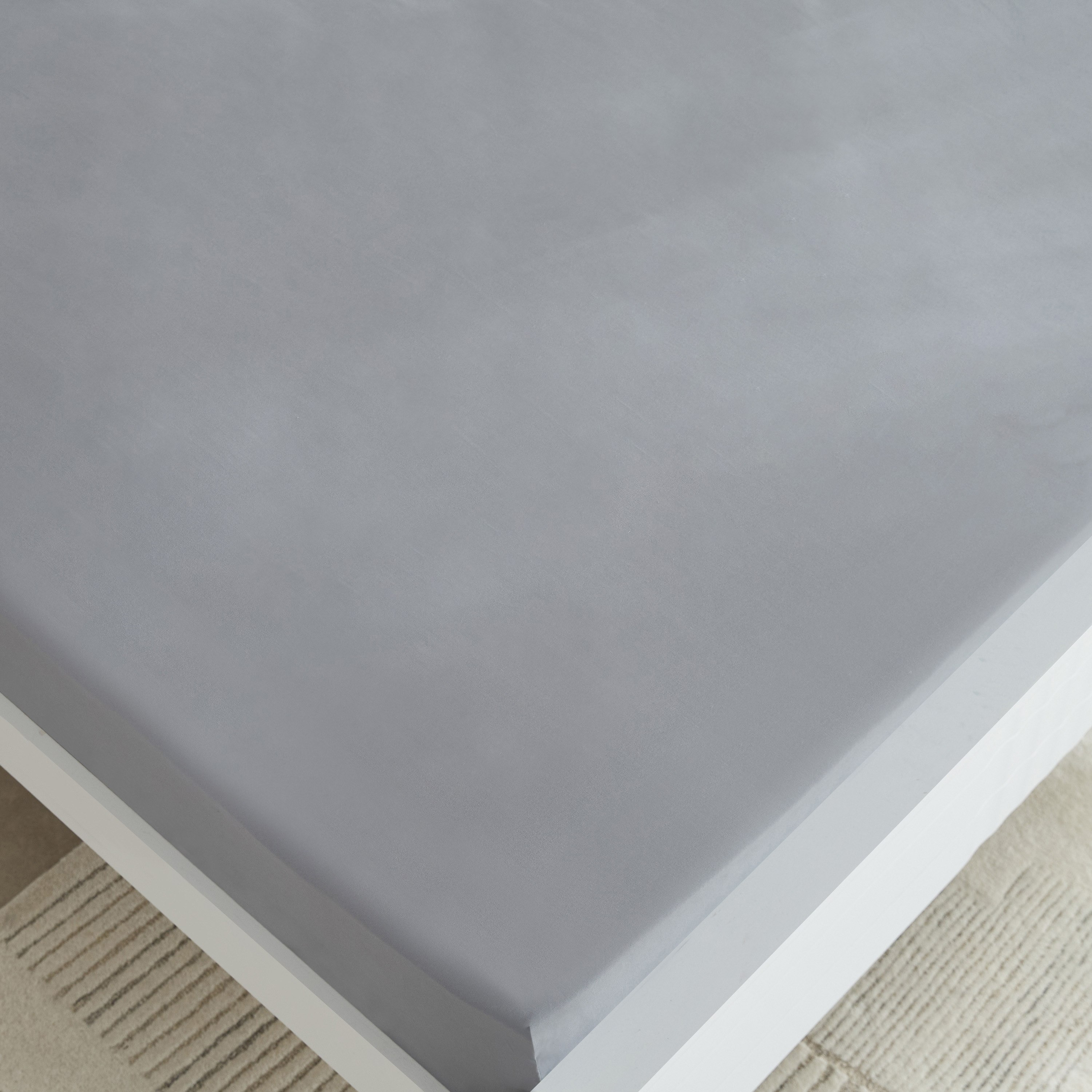 شرشف مطاطي كينج سادة من الألياف الدقيقة من ديربي - 180x200+25 سم-hbxhomeware-hbxbedroom-image-4