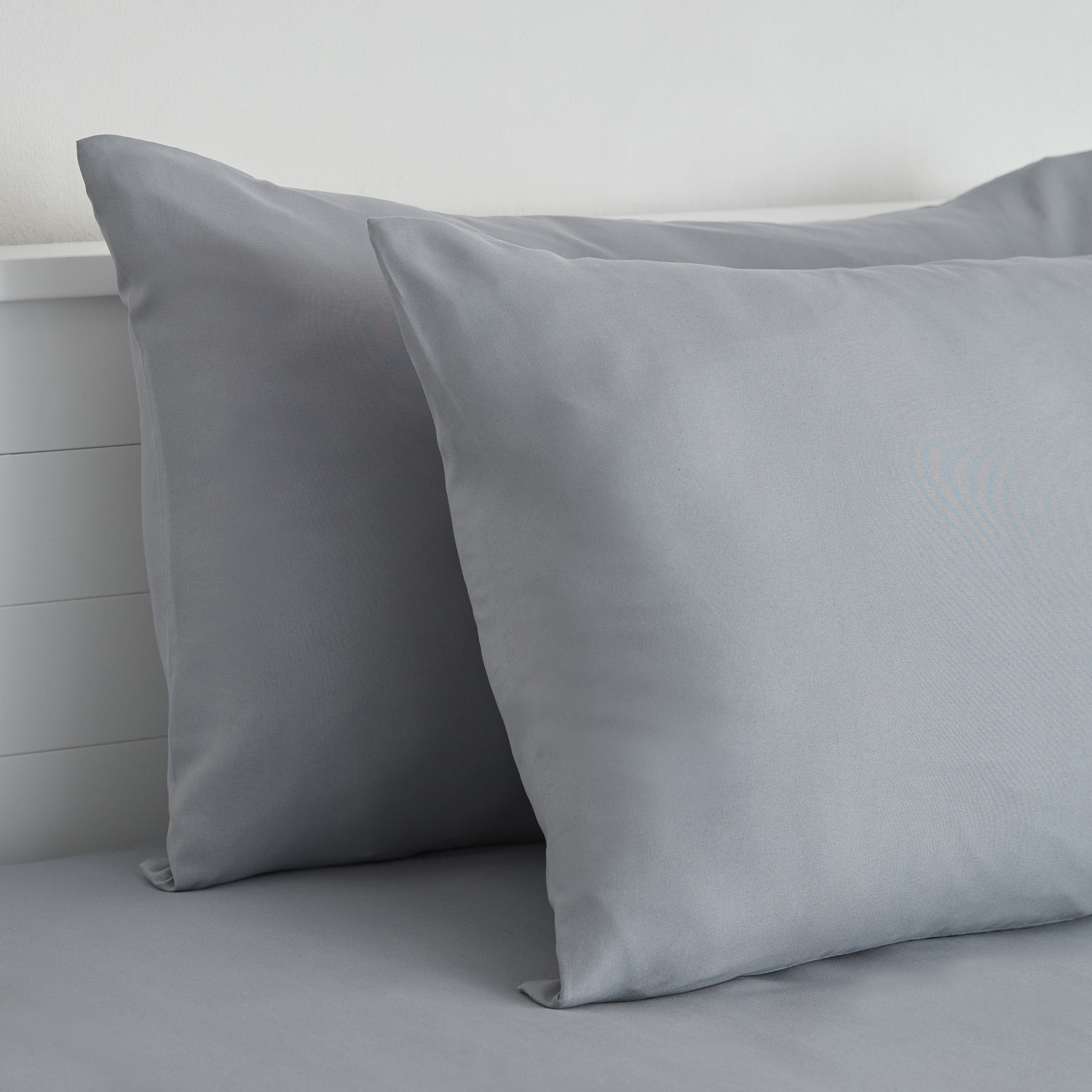 طقم غطاء وسادة من الألياف الدقيقة قطعتين سادة من ديربي - 45x70 سم-hbxhomeware-hbxbedroom-image-3