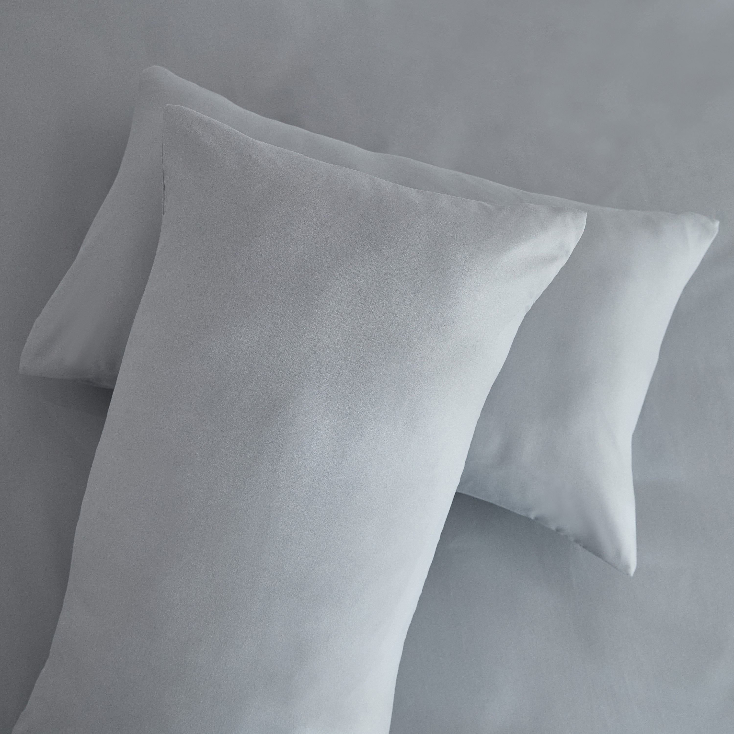طقم غطاء وسادة من الألياف الدقيقة قطعتين سادة من ديربي - 45x70 سم-hbxhomeware-hbxbedroom-image-4