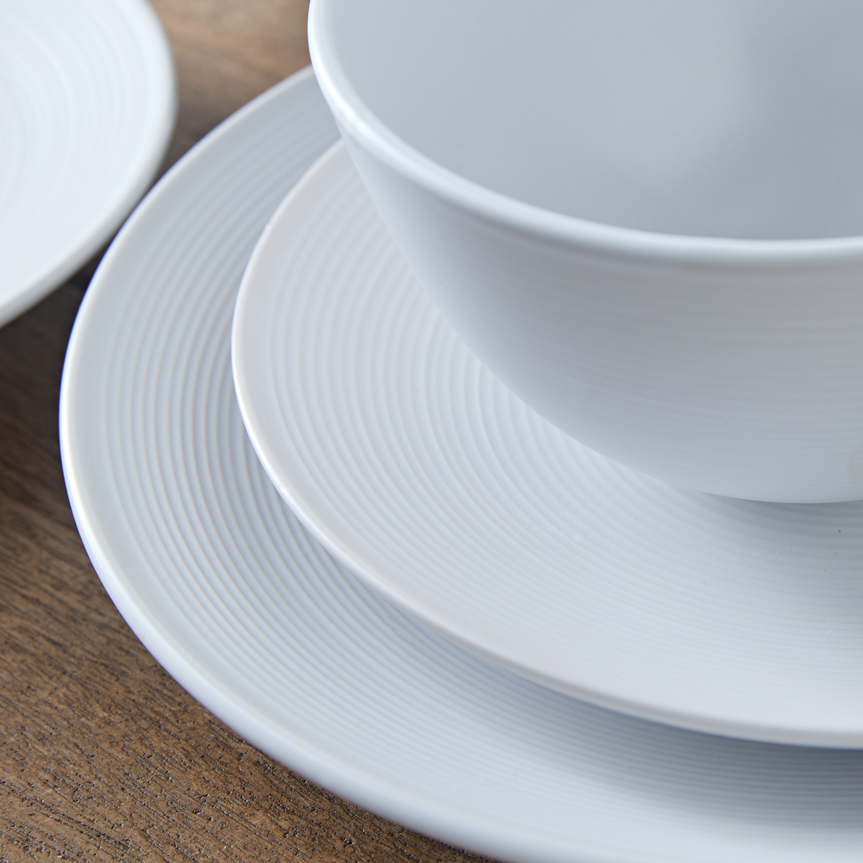 طقم عشاء 12 قطعة سويرل من إليجنزا - 4 أشخاص-hbxdiningroom-tabletop-dinnersets-image-4