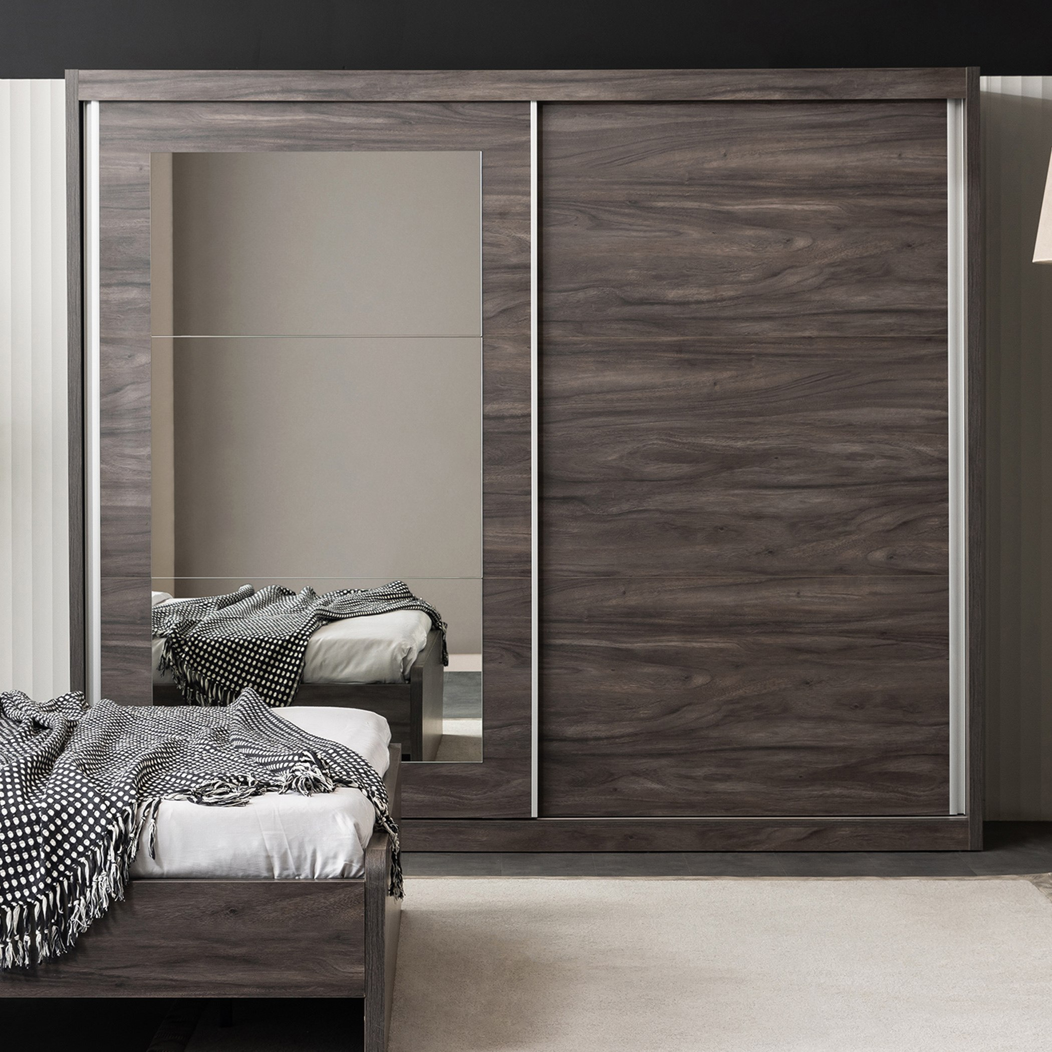 خزانة ملابس بباب انزلاقي ومرآة من أشفورد-hbxfurniture-wardrobes-image-1